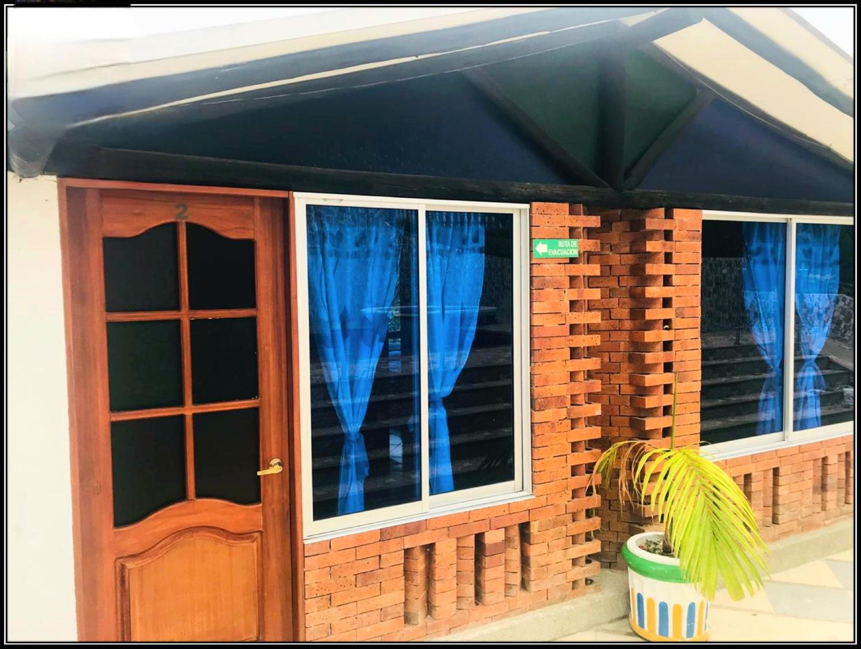 Hotel Cabañas lluvia de oro - Image 1