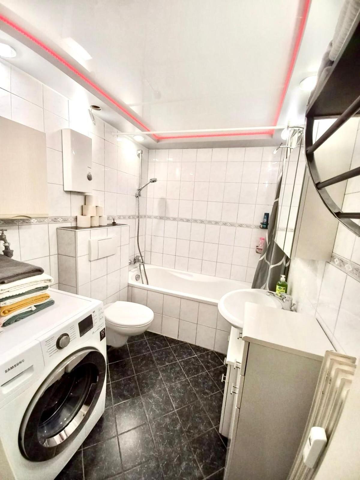 Ida - Ankommen, wohlfühlen, arbeiten 3 Zimmer 5 Betten