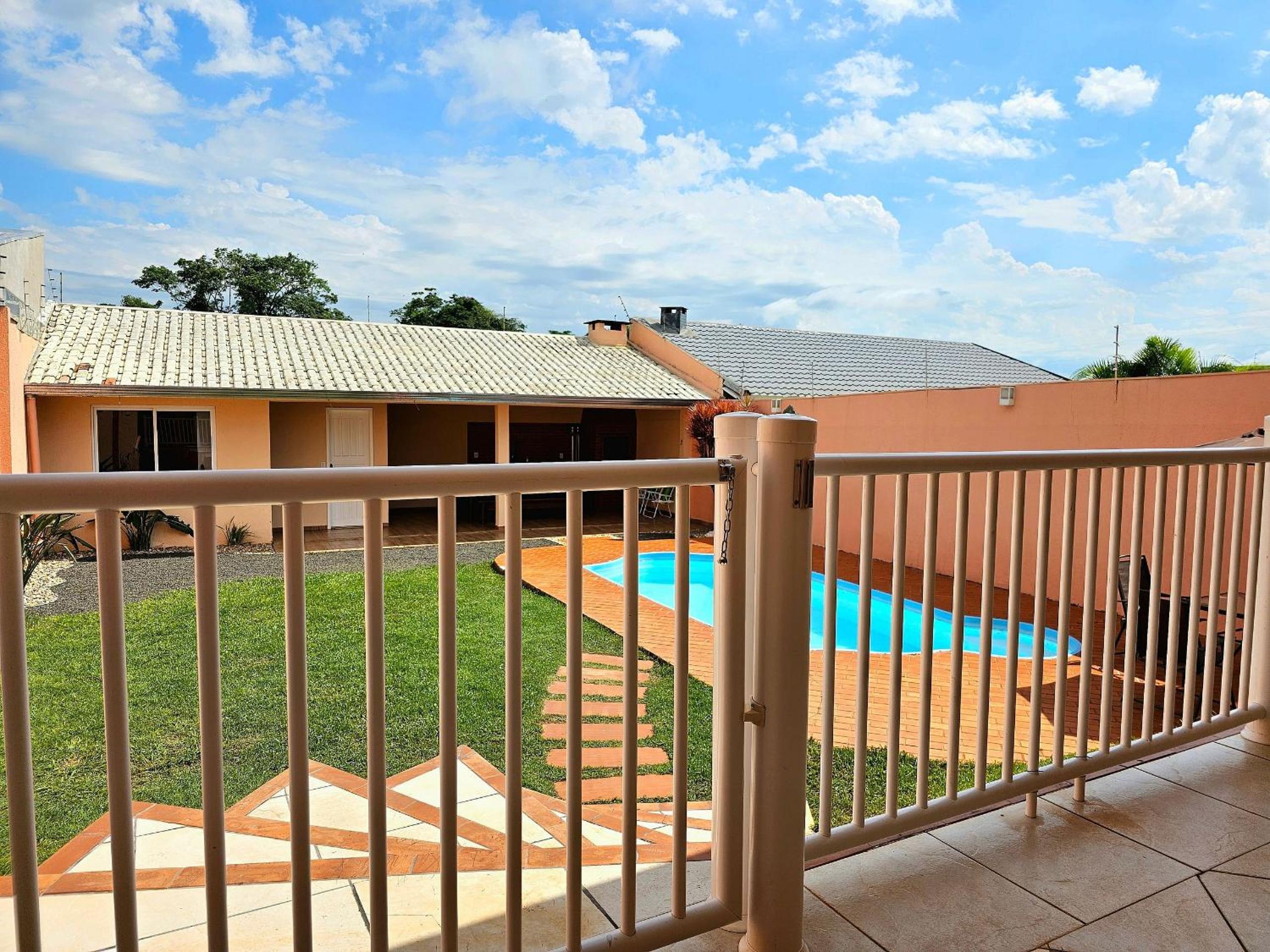 Casa 4 quartos Piscina prox Paraguai e Itaipu
