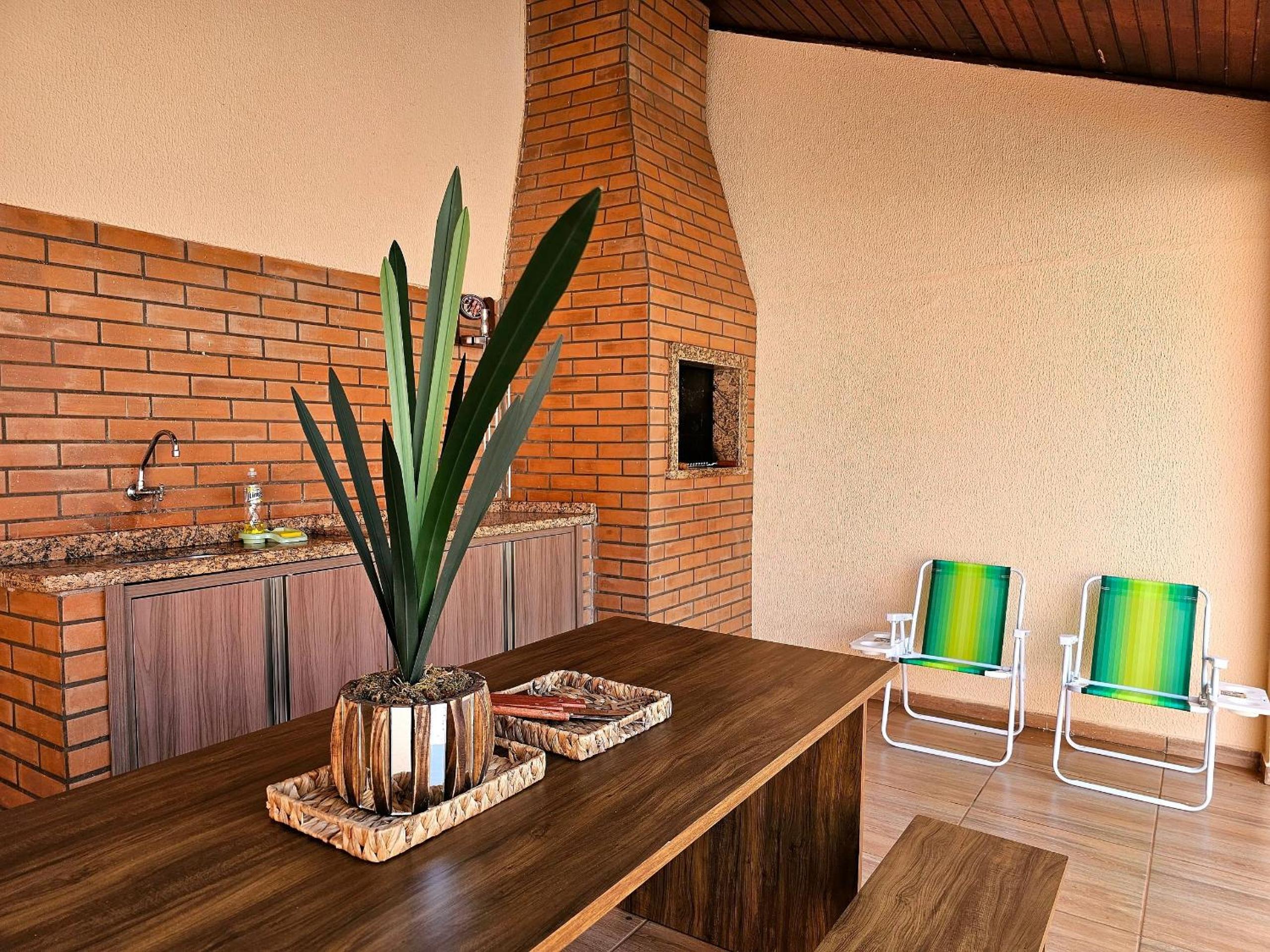 Casa 4 quartos Piscina prox Paraguai e Itaipu
