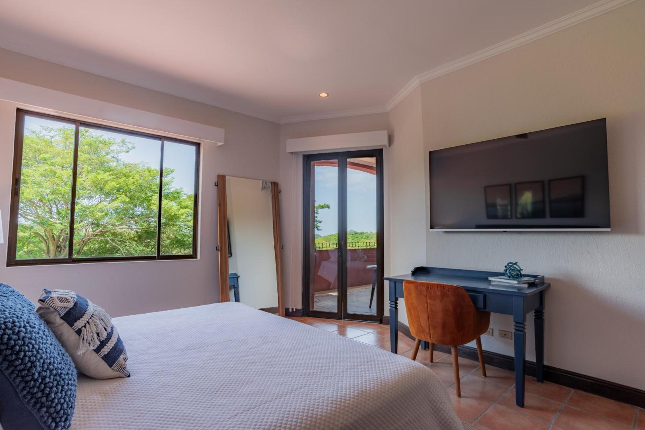 Serene 3BR Condo - Bougainvillea - Reserva Conchal Golf Resort