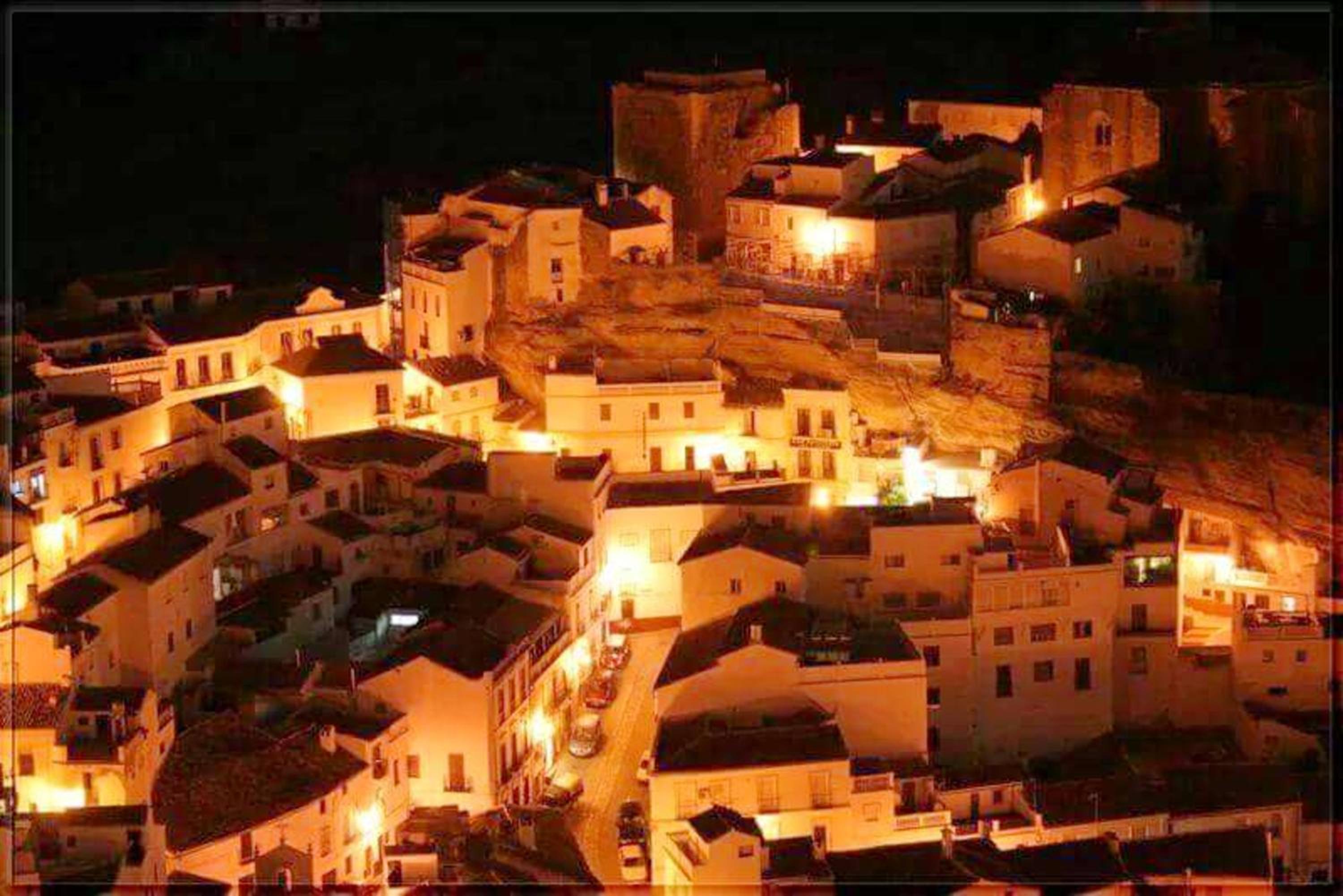 Charming Villa in Setenil de las Bodegas with Private Pool