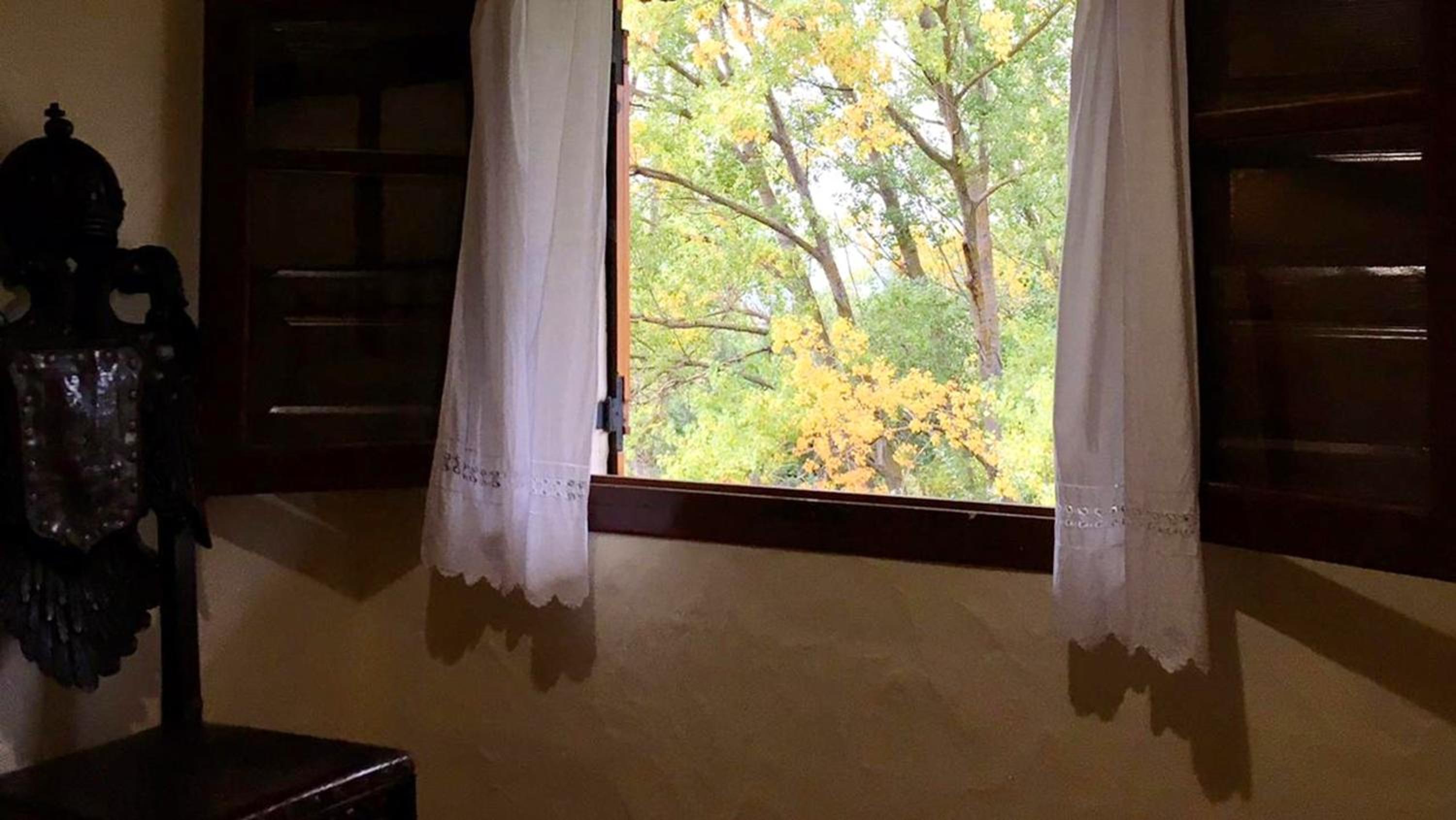 Charming House in Villasur de Herreros with Lake View