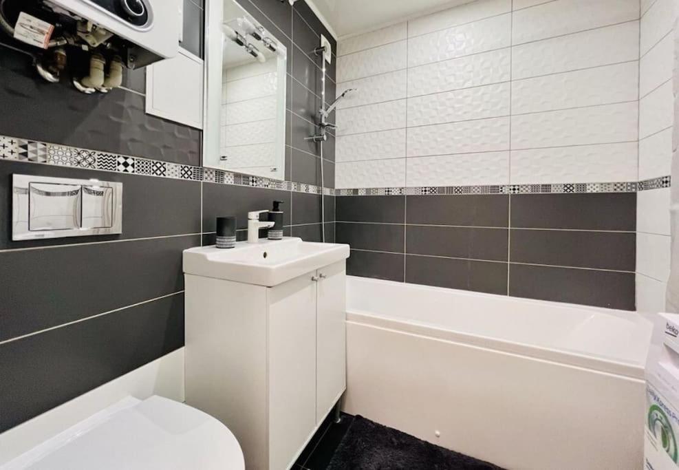 Comfort Apartment In Narva City Center
