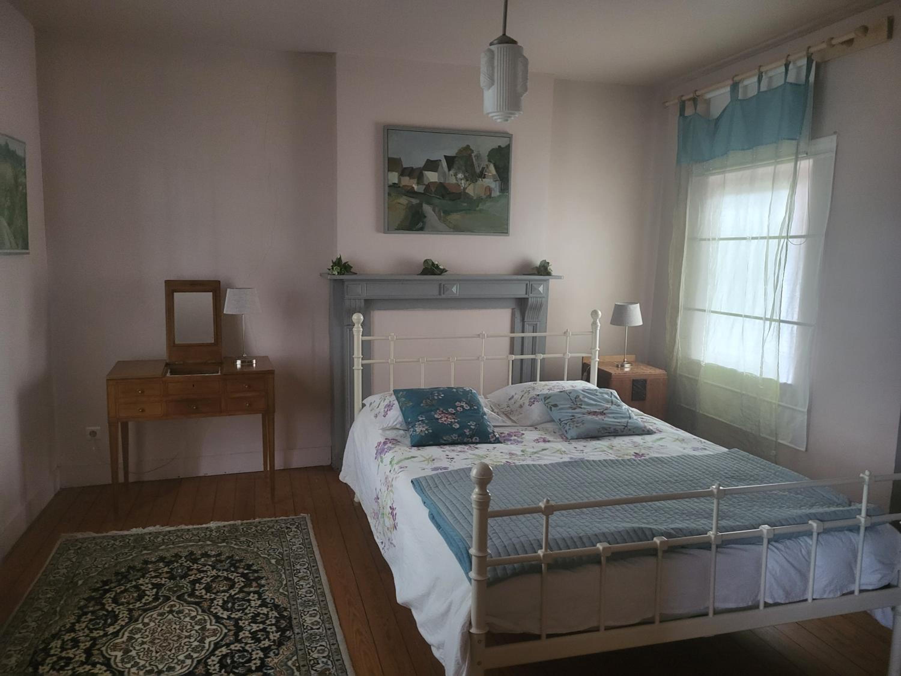 Charming and cosy ART DECO house in old historic farm with private natural pool and gardens with hiking and cycling trails nearby