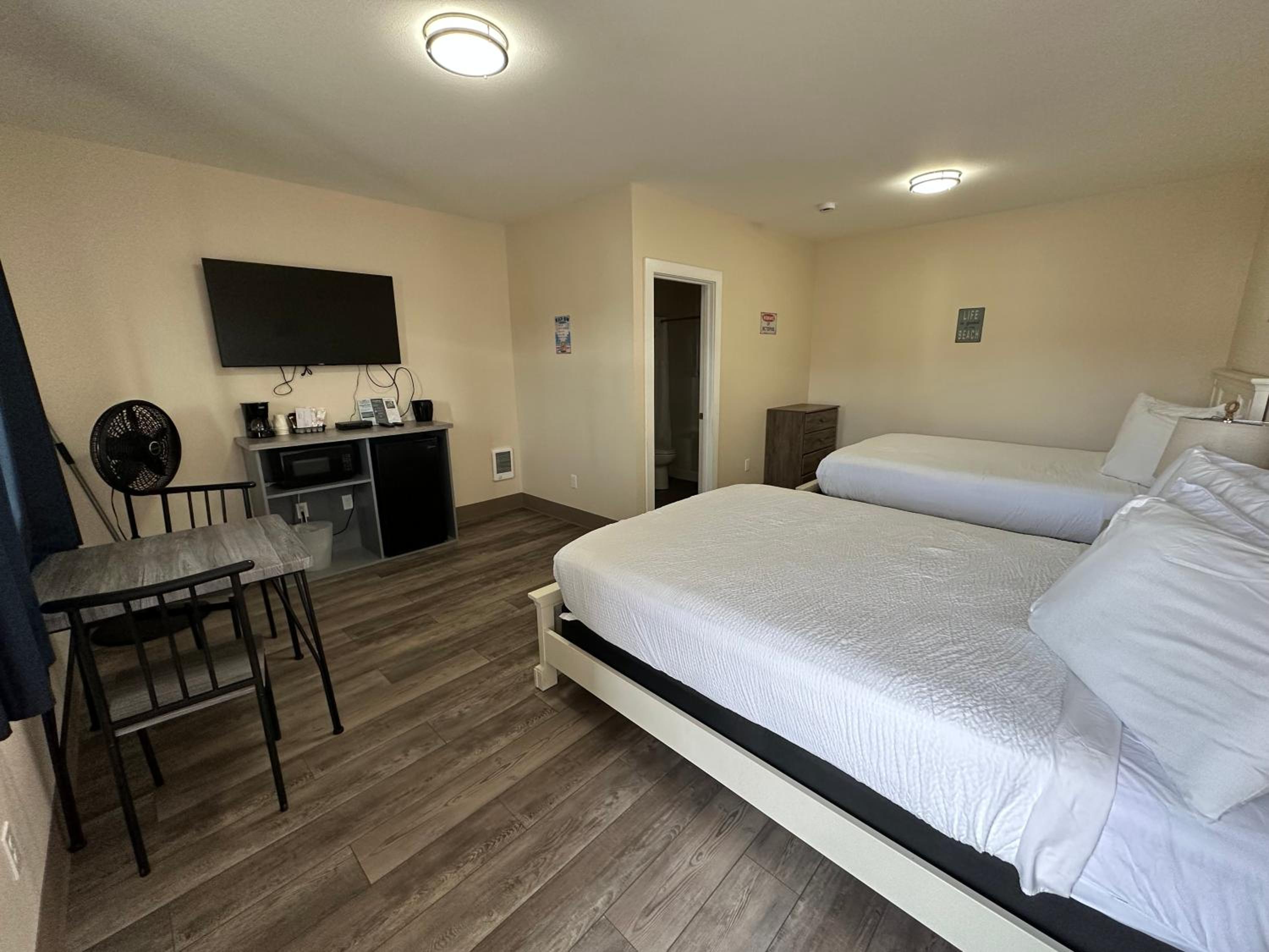 Coastal Inn and Suites