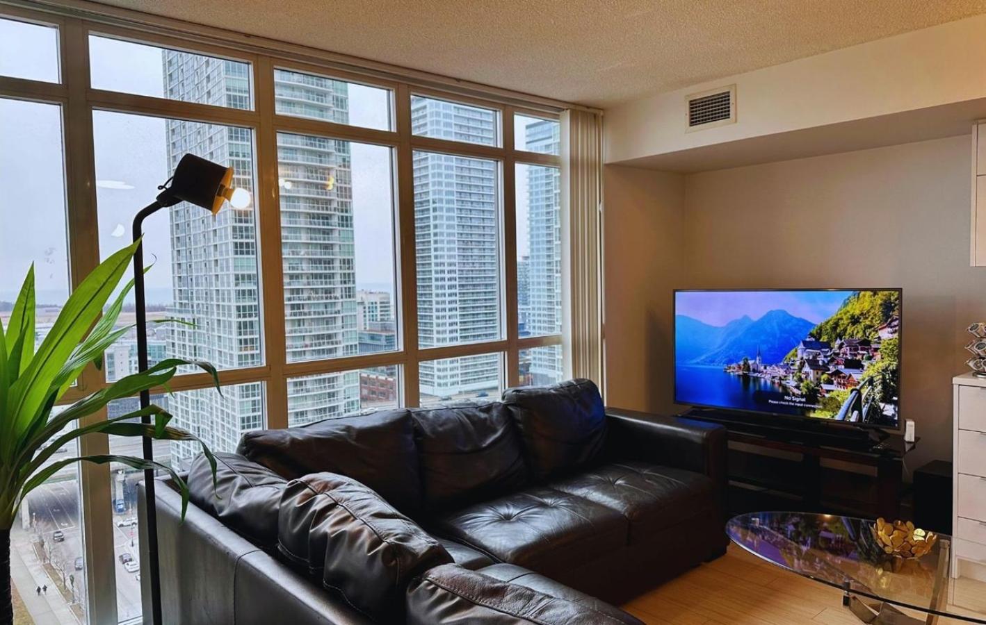 Stunning 2 BDRMS with lake view
