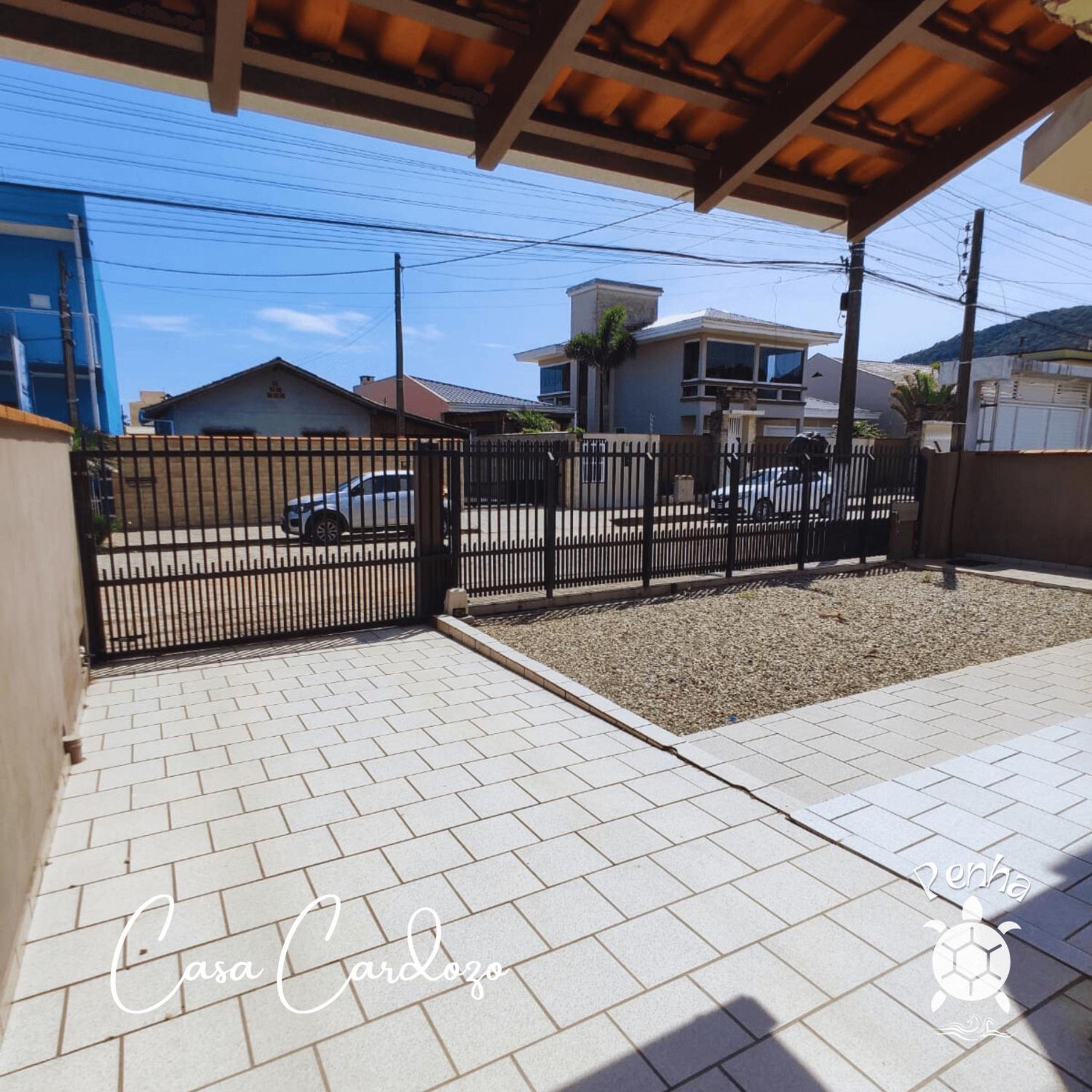Casa para 11 pessoas a 250 metros do Beto Carrero