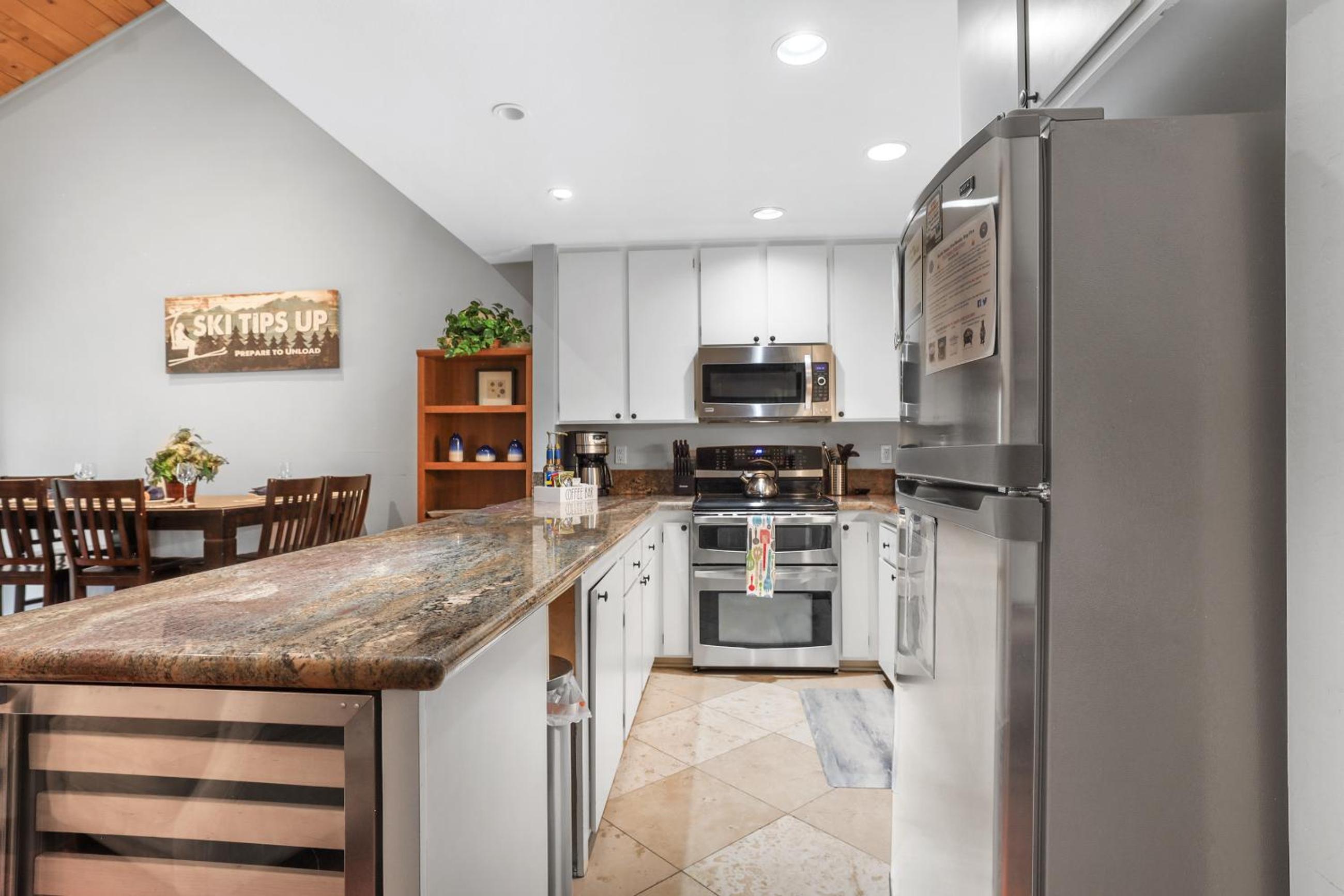 Alpine Escape: Tahoe Oasis Steps from Lake - Property Image 32
