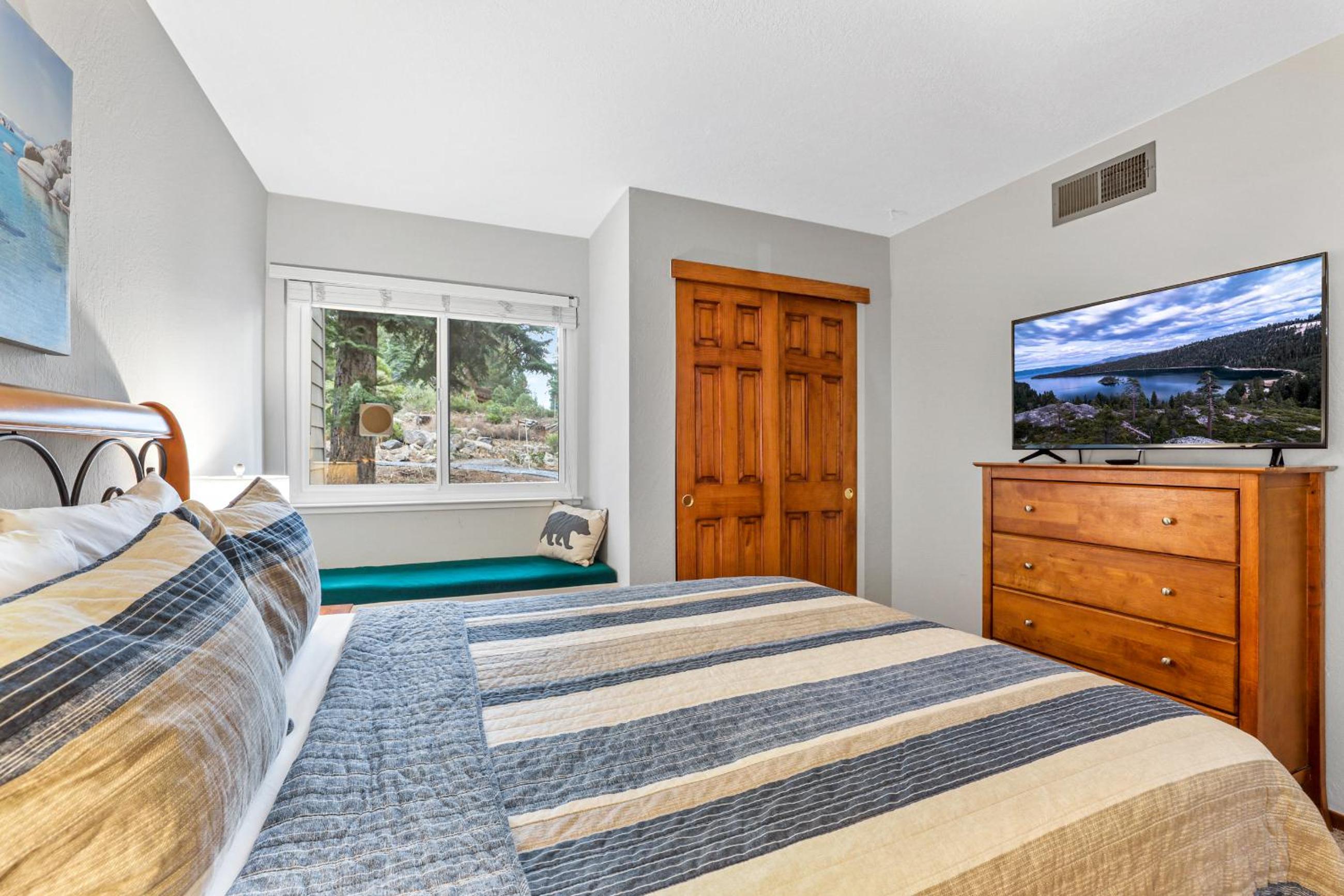 Alpine Escape: Tahoe Oasis Steps from Lake - Property Image 37