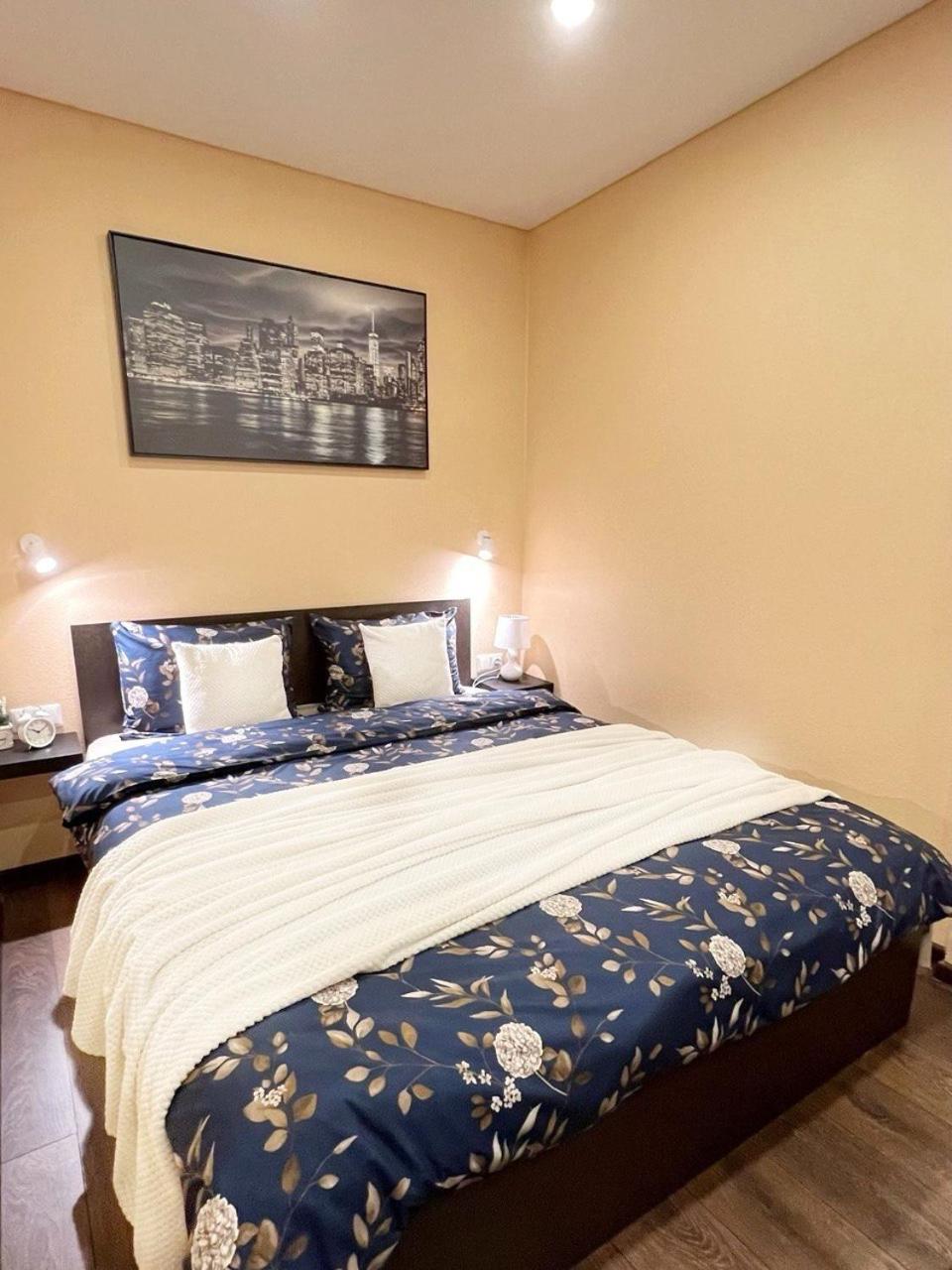 Top Location Apartment