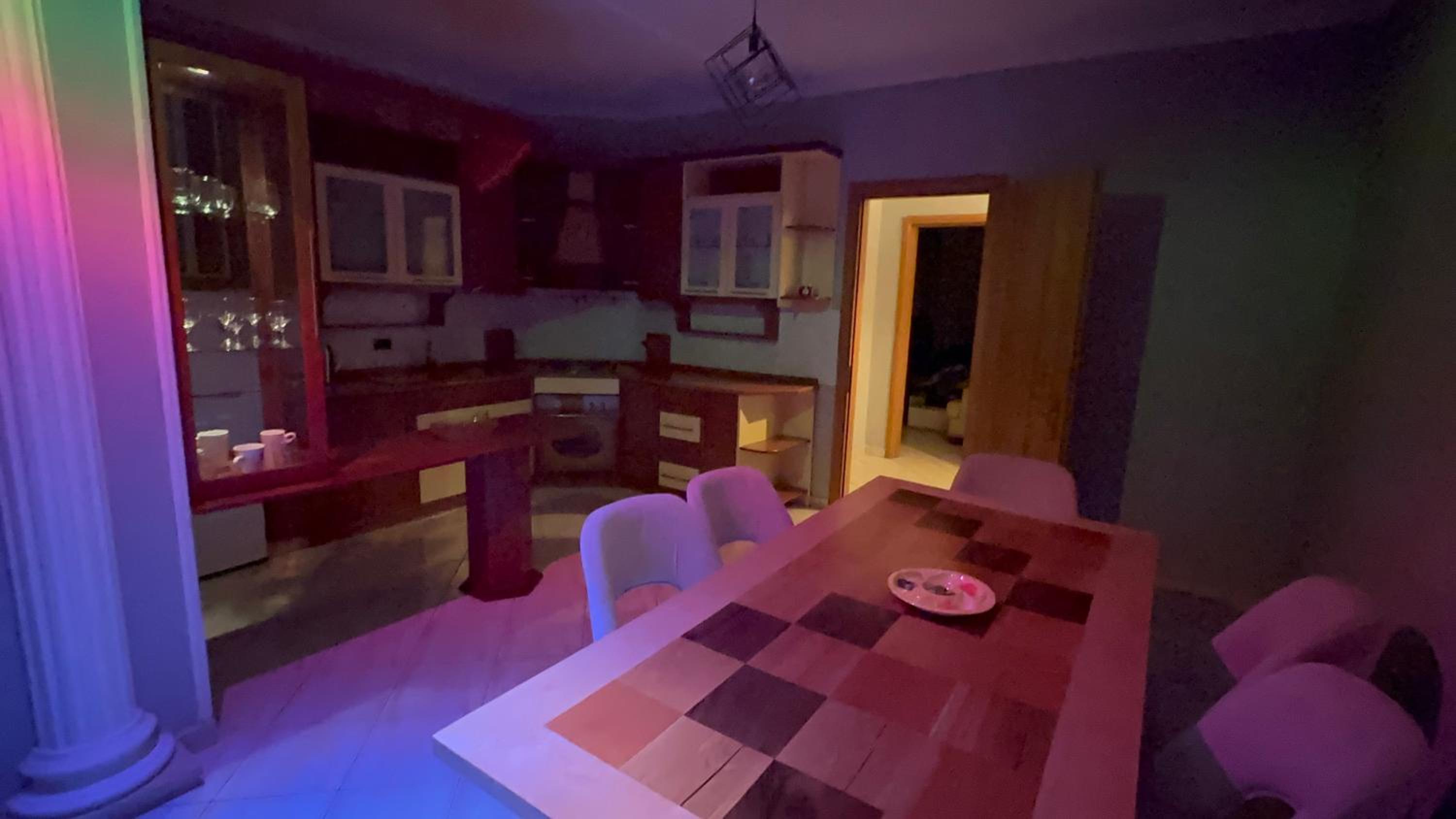 DIORAs Apartment.