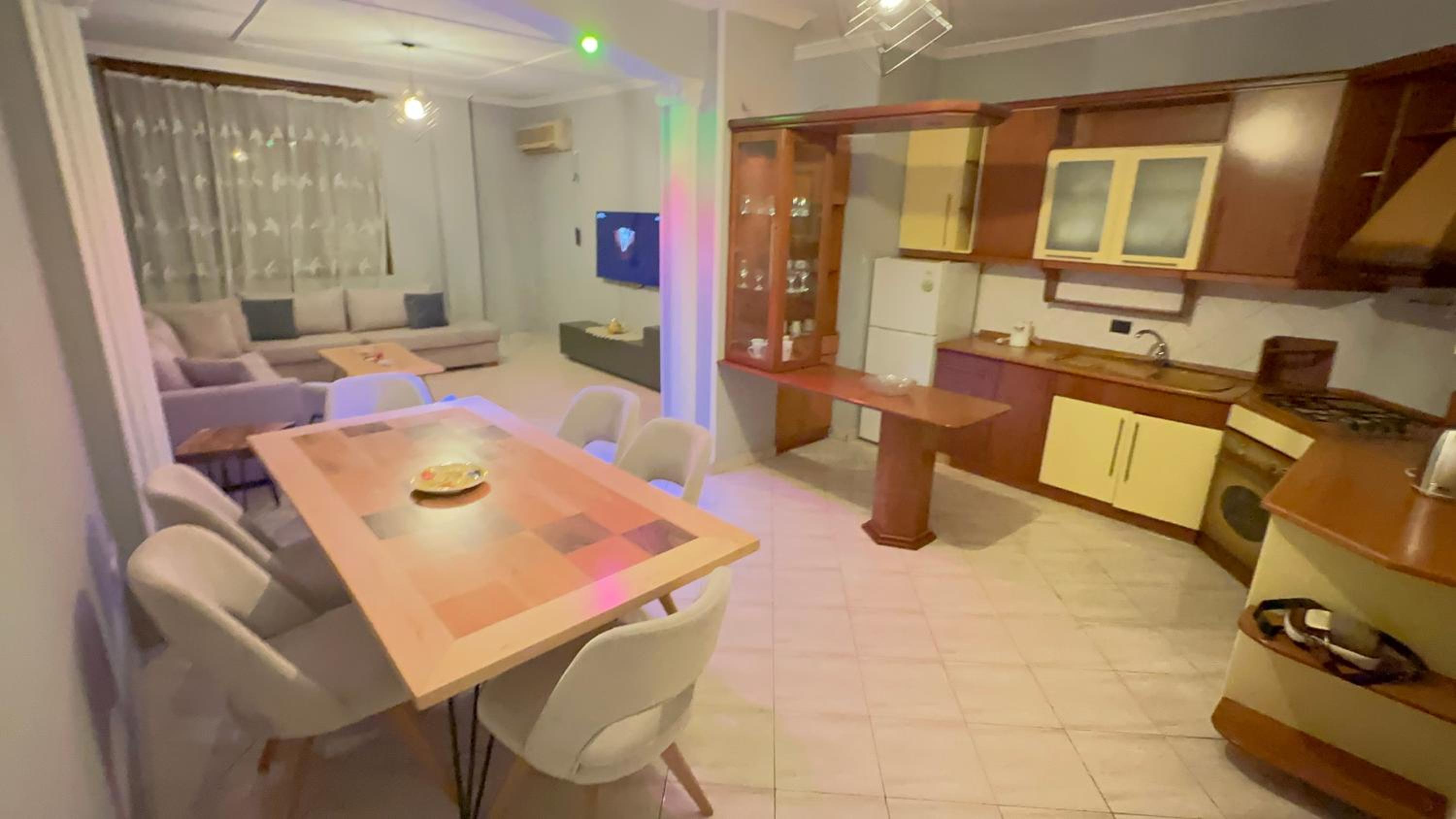 DIORAs Apartment.
