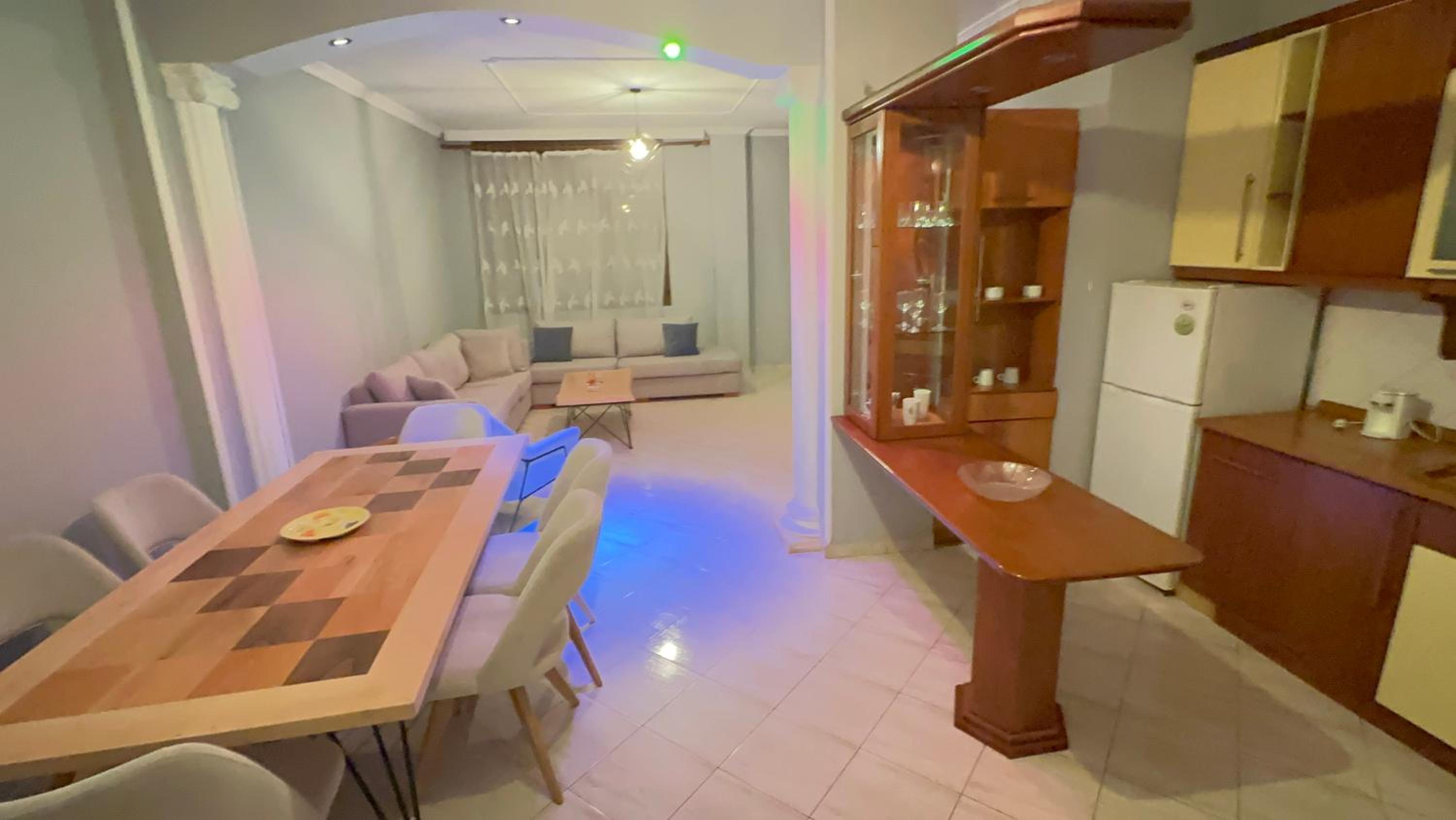 DIORAs Apartment.