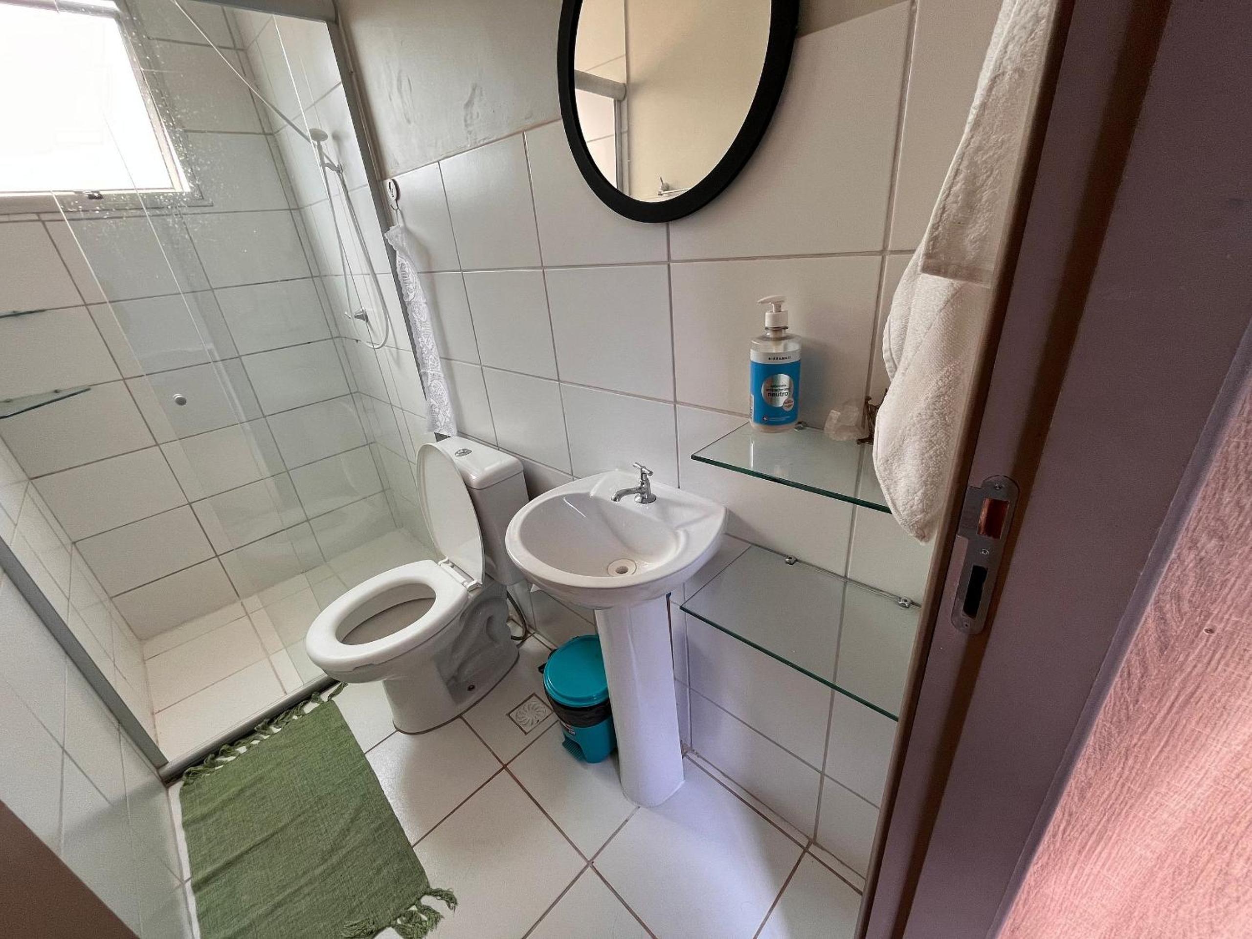 Quarto confortável privativo DF