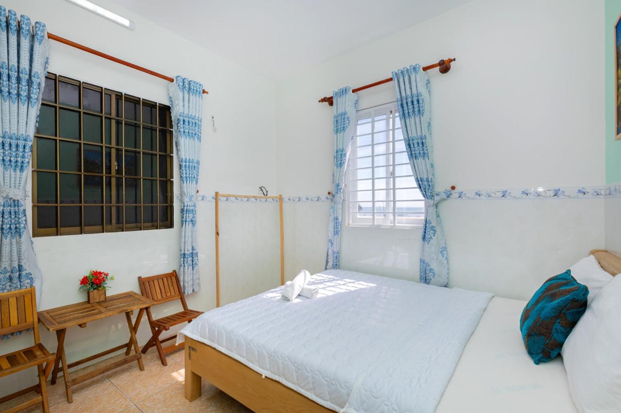 Nhà phố Nguyên Căn Sát Bãi Biển view 2