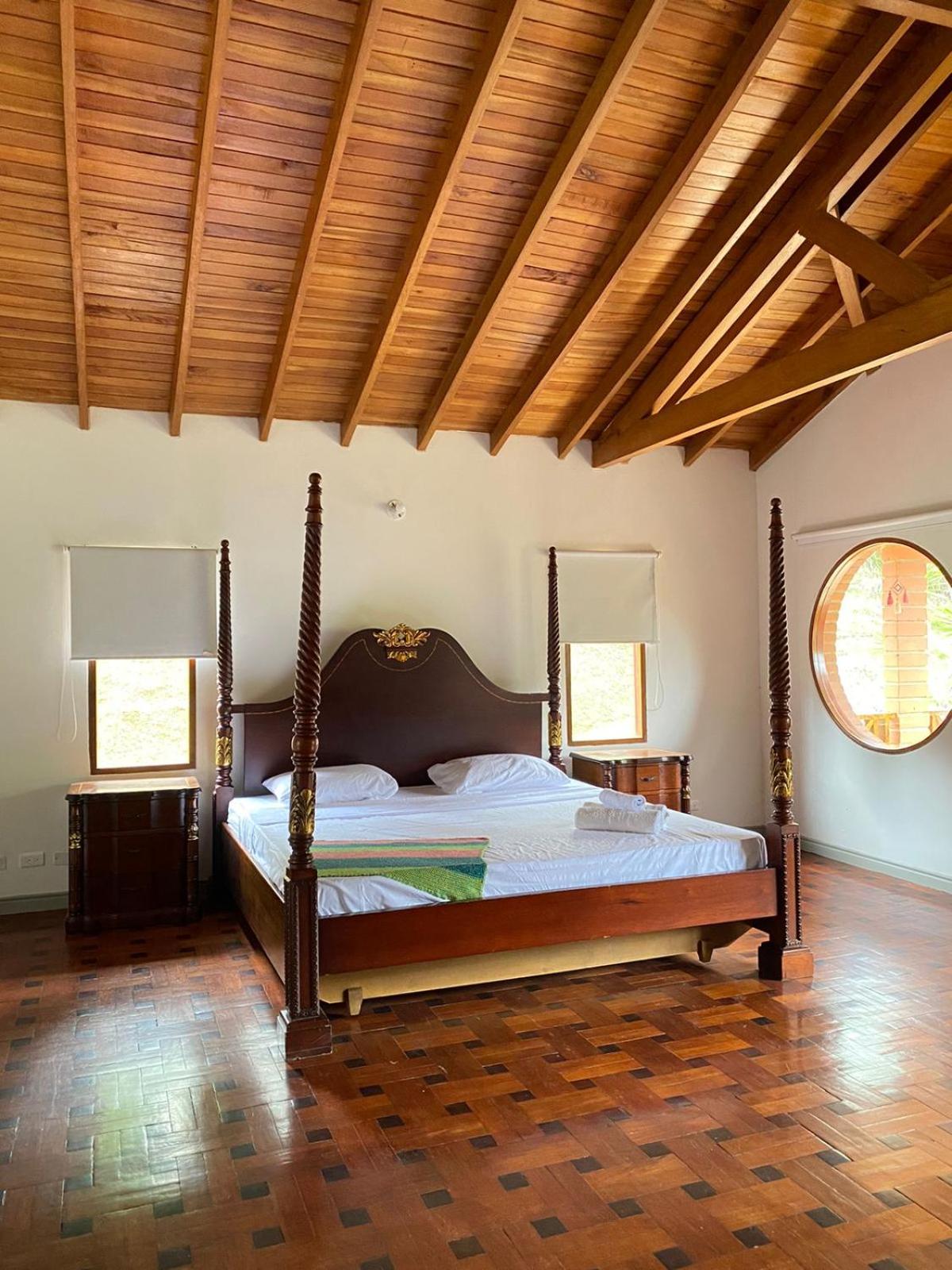 EL LAGO HOTEL