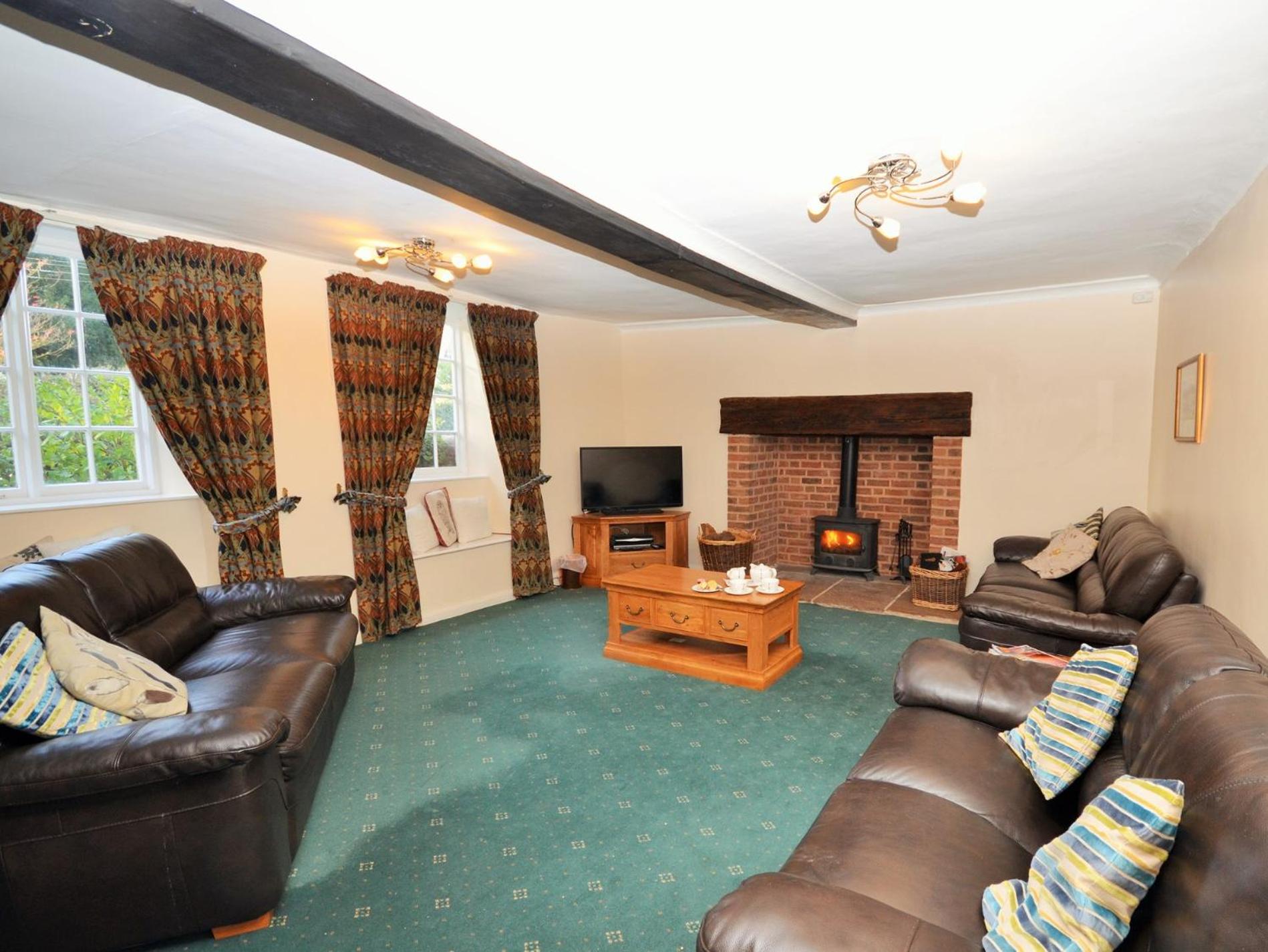 3 Bed in Exeter oc-harri view 2
