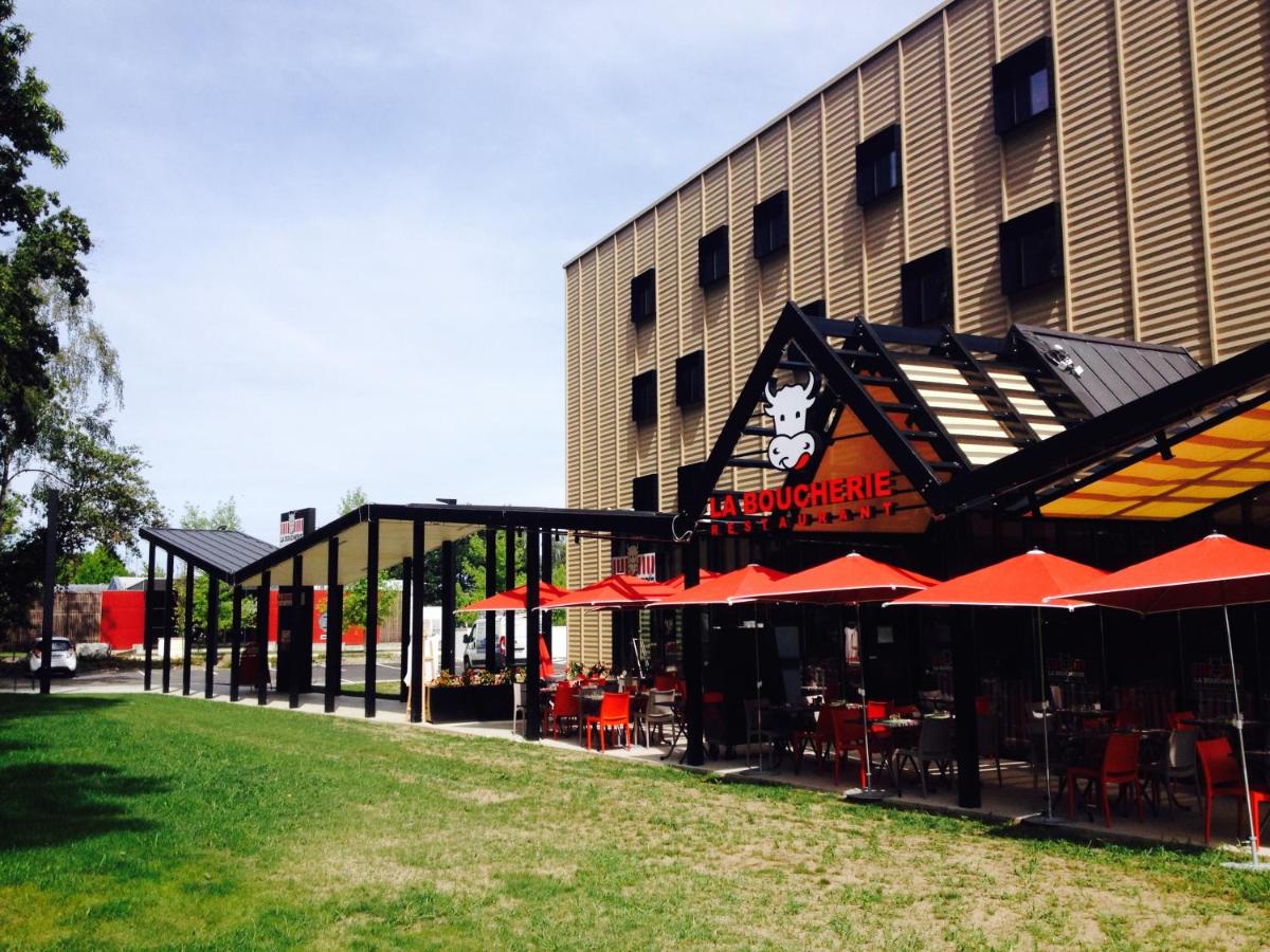 outdoor BBQ area