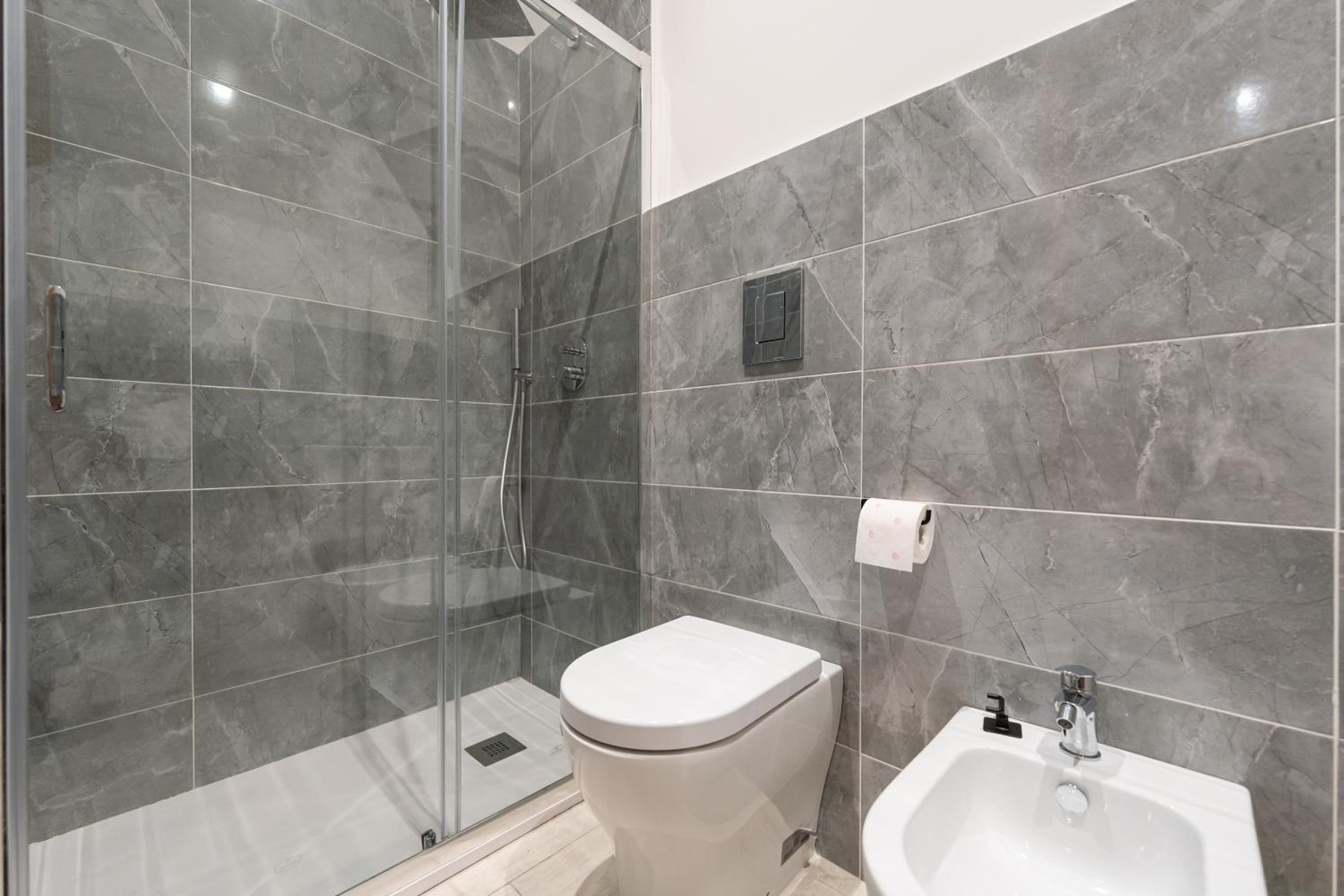 5 Santi Rooms