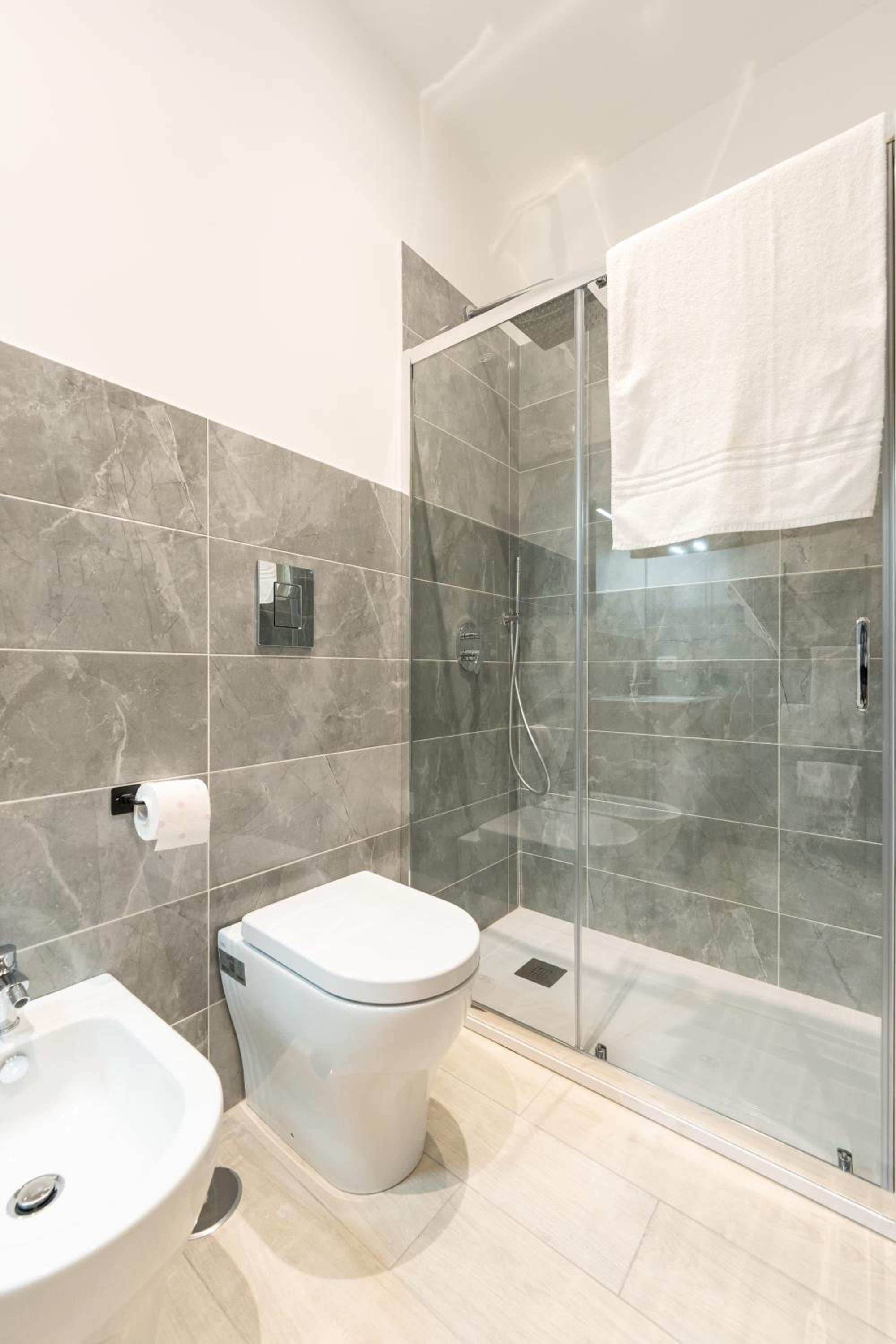 5 Santi Rooms