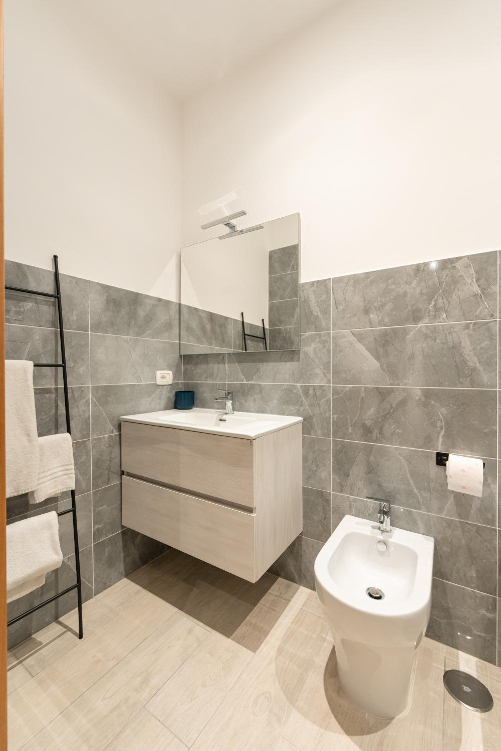 5 Santi Rooms