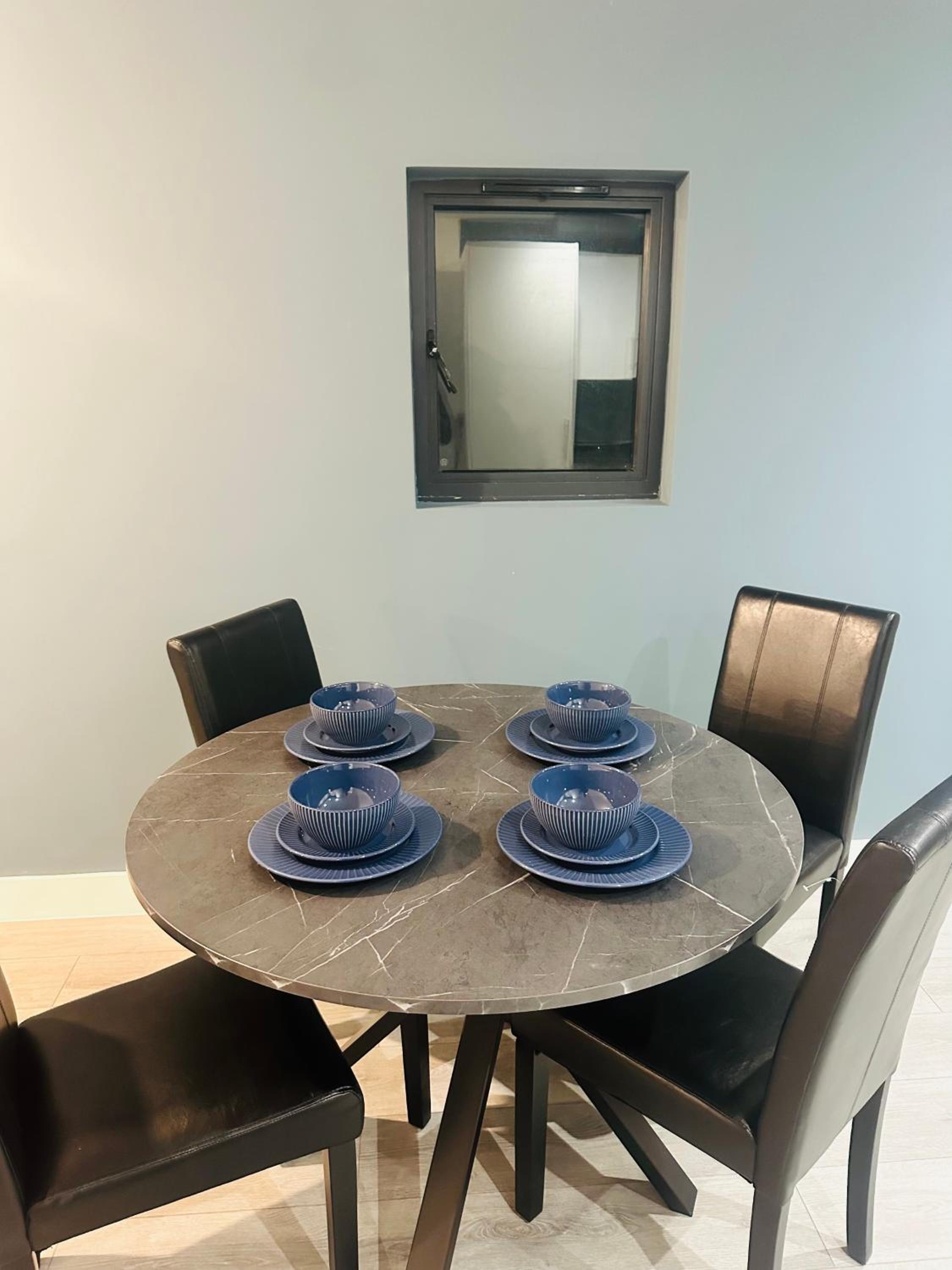 Hemel Apartments - Home Away view 5