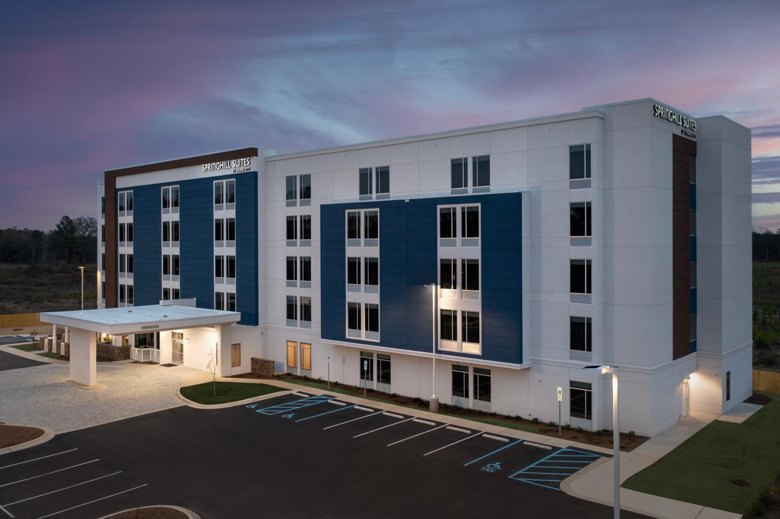 Fayetteville Vacations - SpringHill Suites by Marriott Fayetteville I-95 - Property Image 63