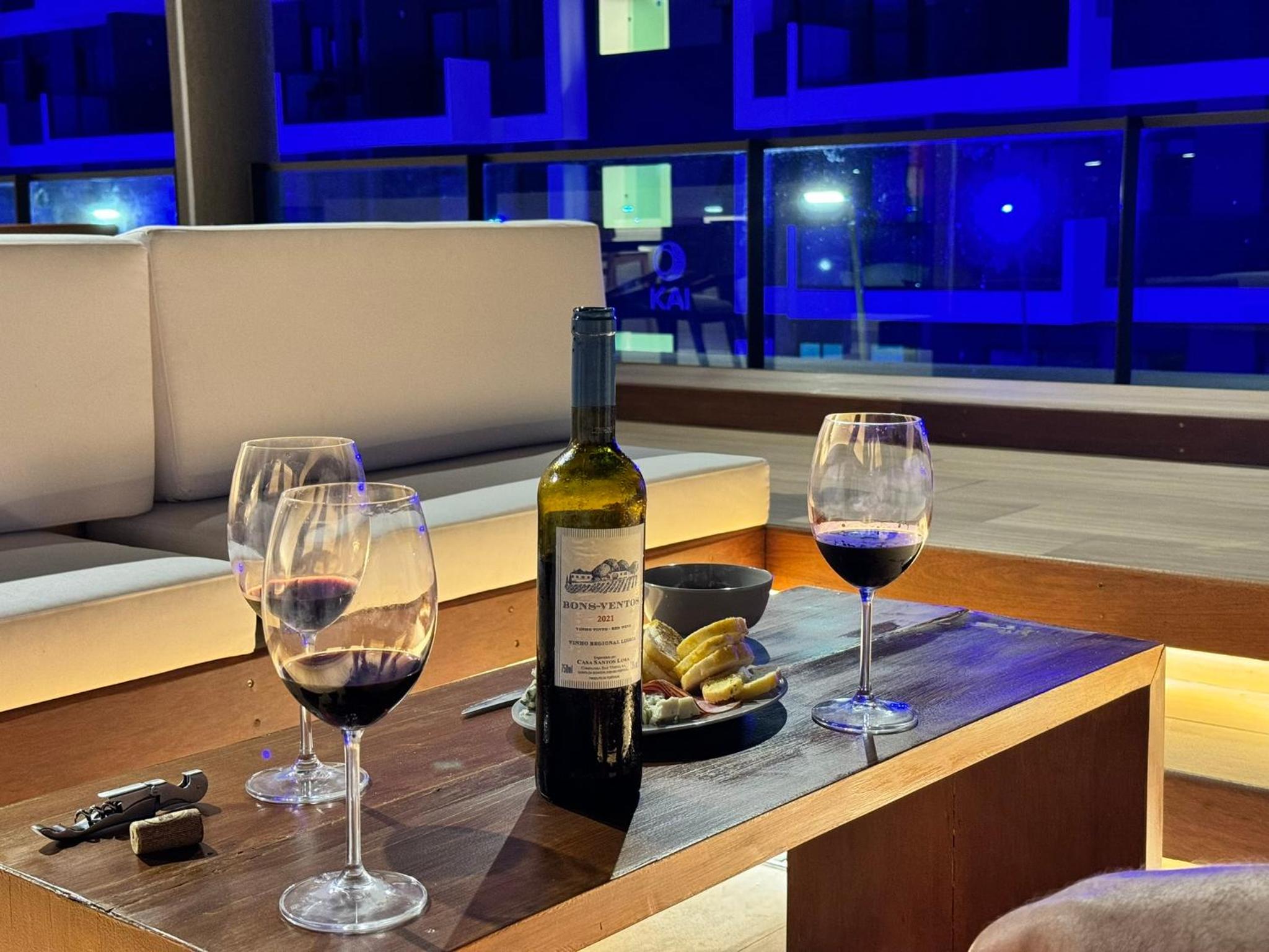 Makia Suites
