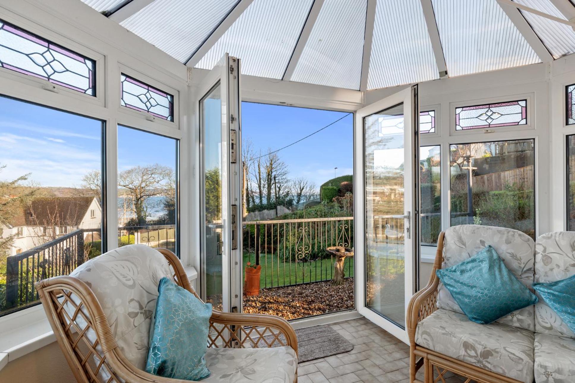 Four Oaks - Sea and Harbour Views view 4