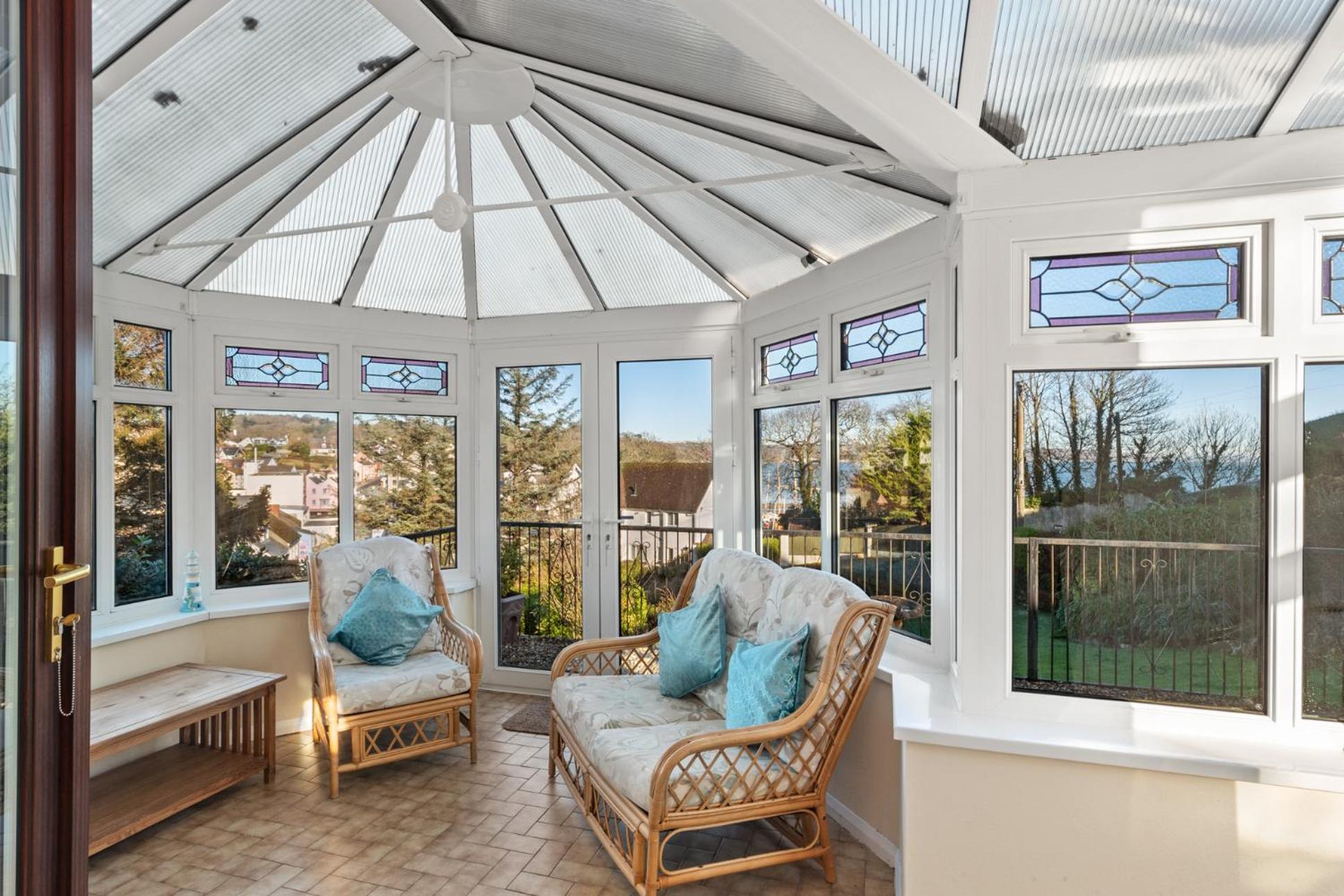 Four Oaks - Sea and Harbour Views view 5