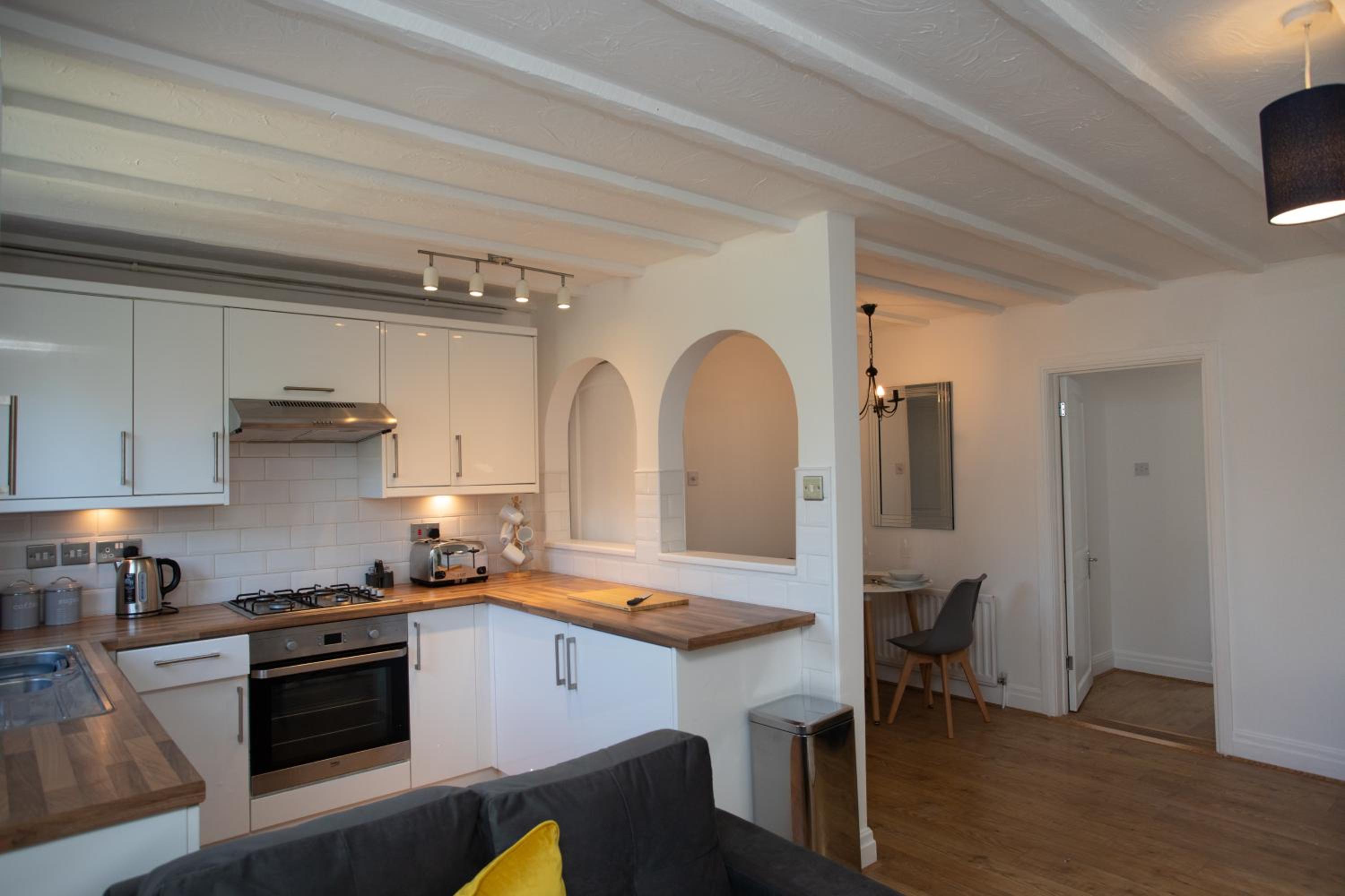 Cosy apartment in the heart of Old Town Beaconsfield