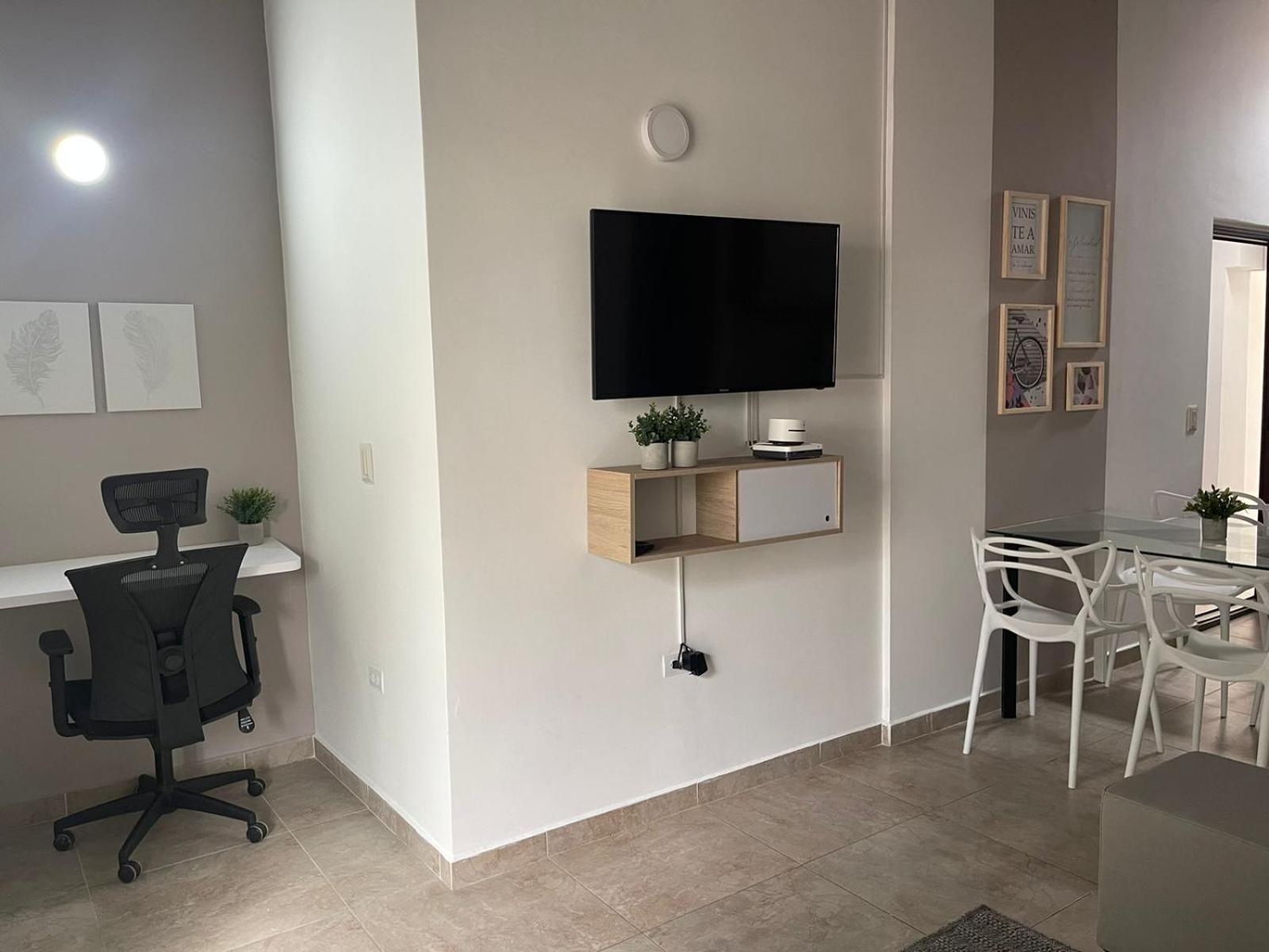 Apartamento con vista a laureles 401
