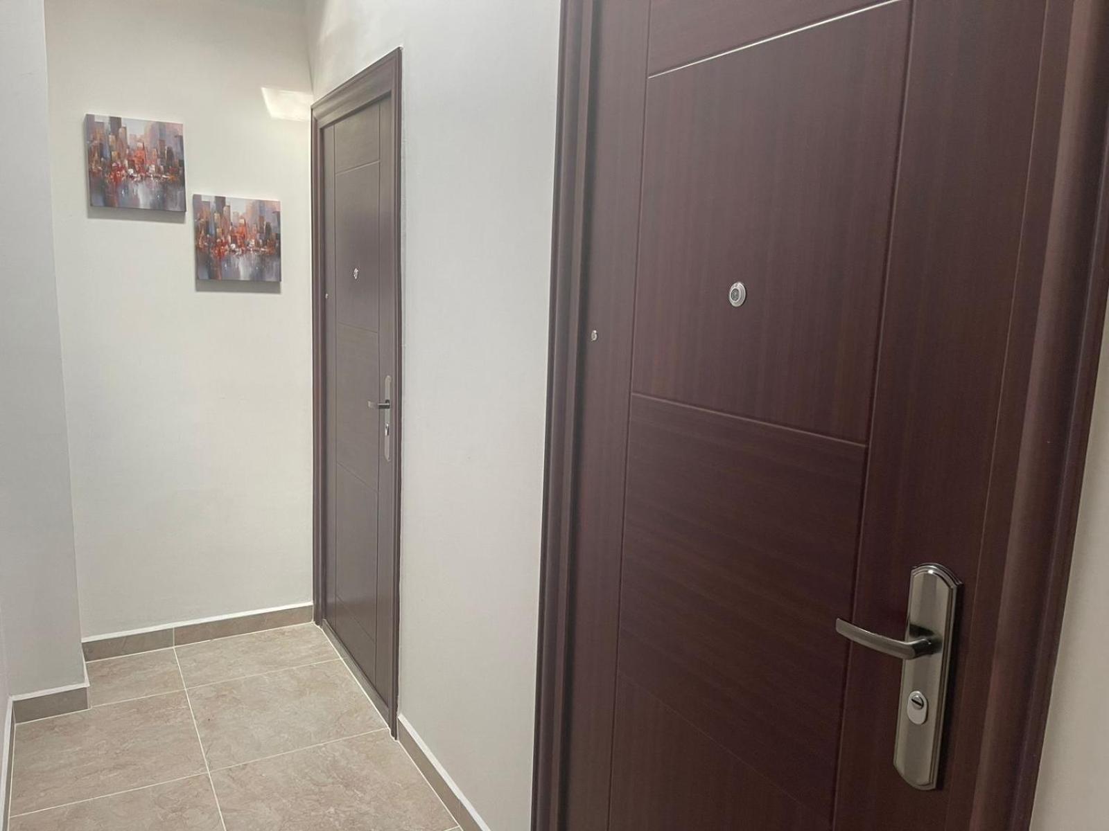 Apartamento con vista a laureles 401
