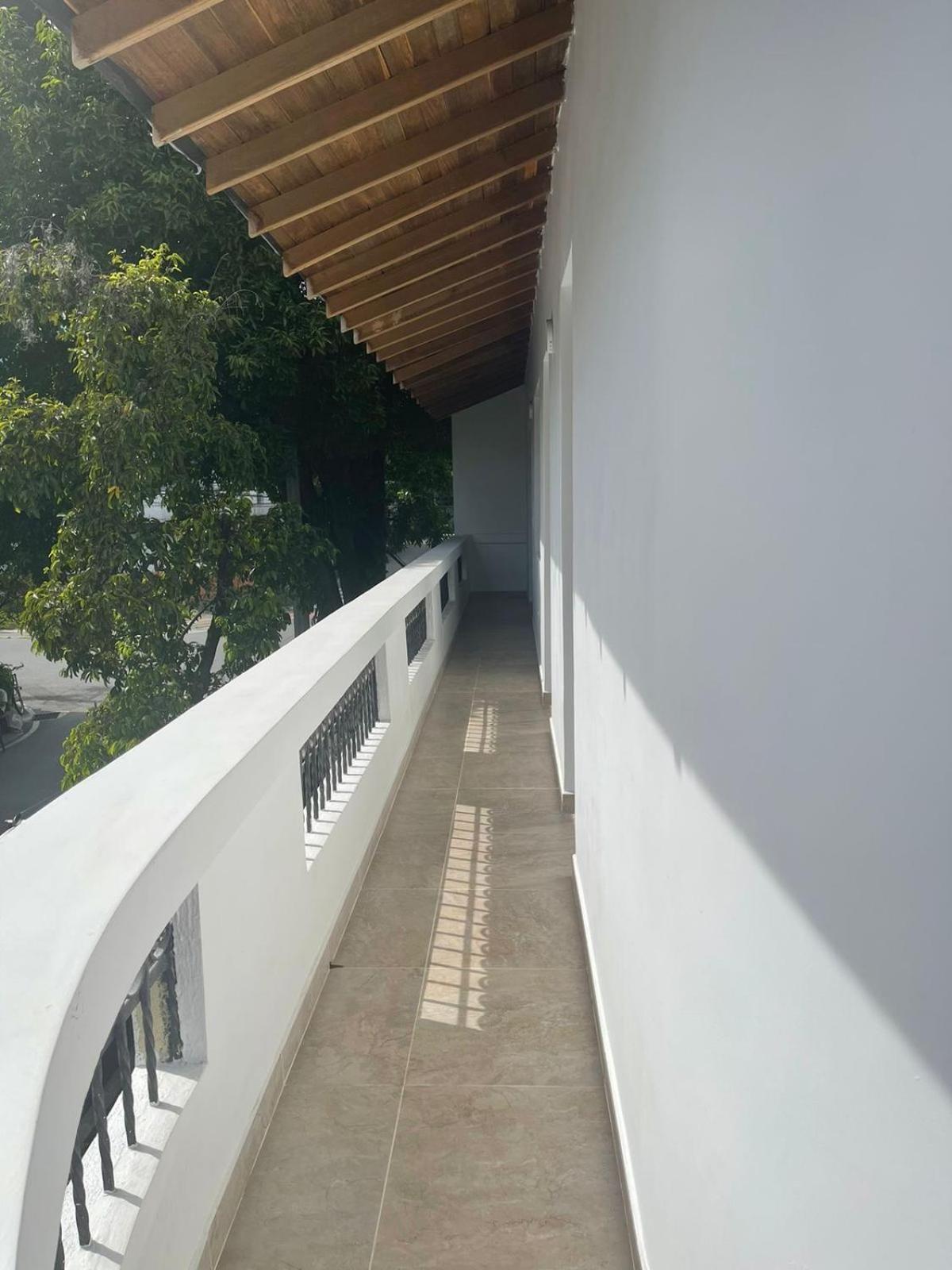 Apartamento con vista a laureles 401
