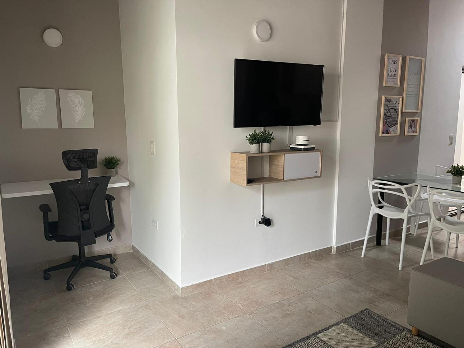 Apartamento con vista a laureles 401
