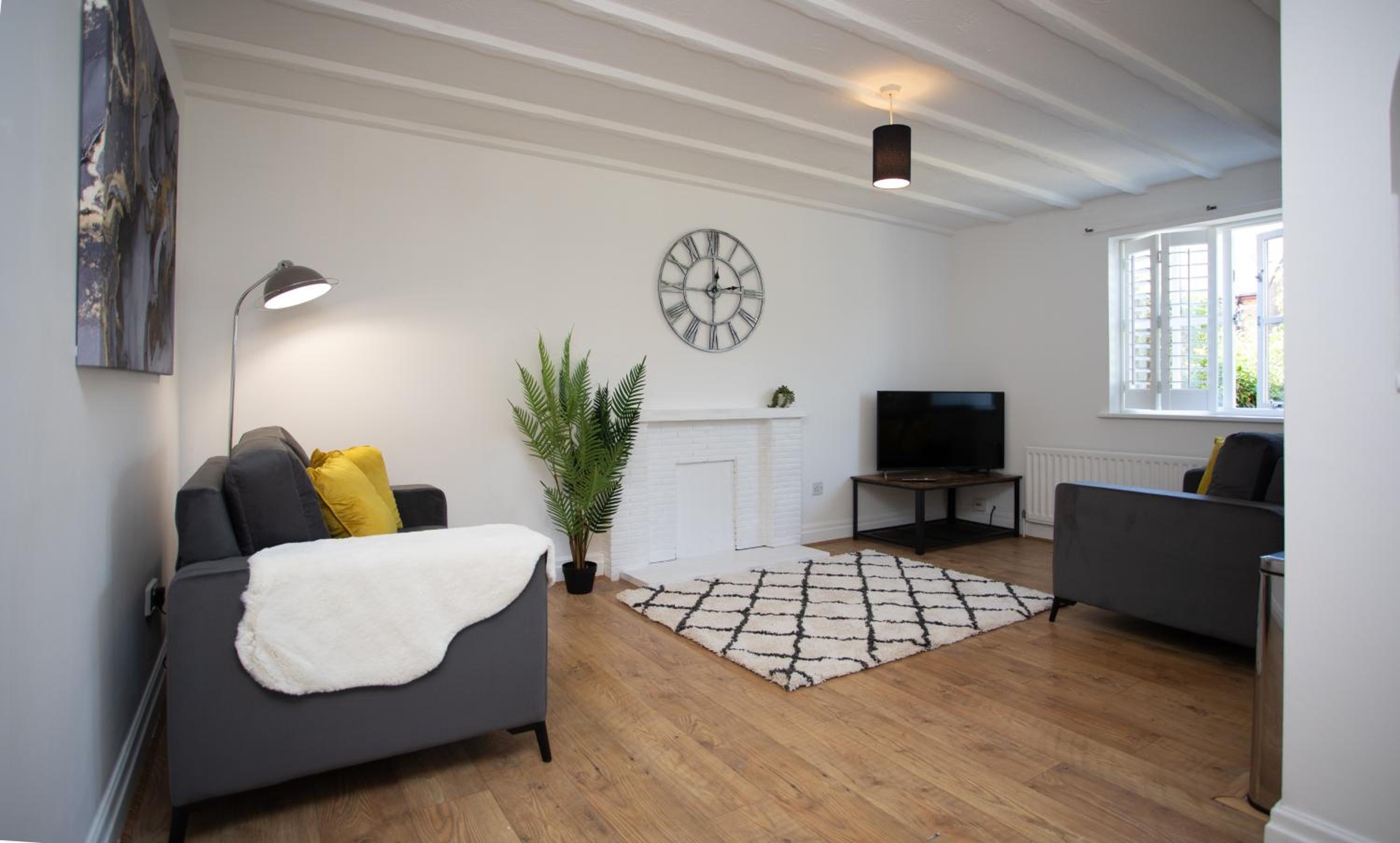 Cosy apartment in the heart of Old Town Beaconsfield