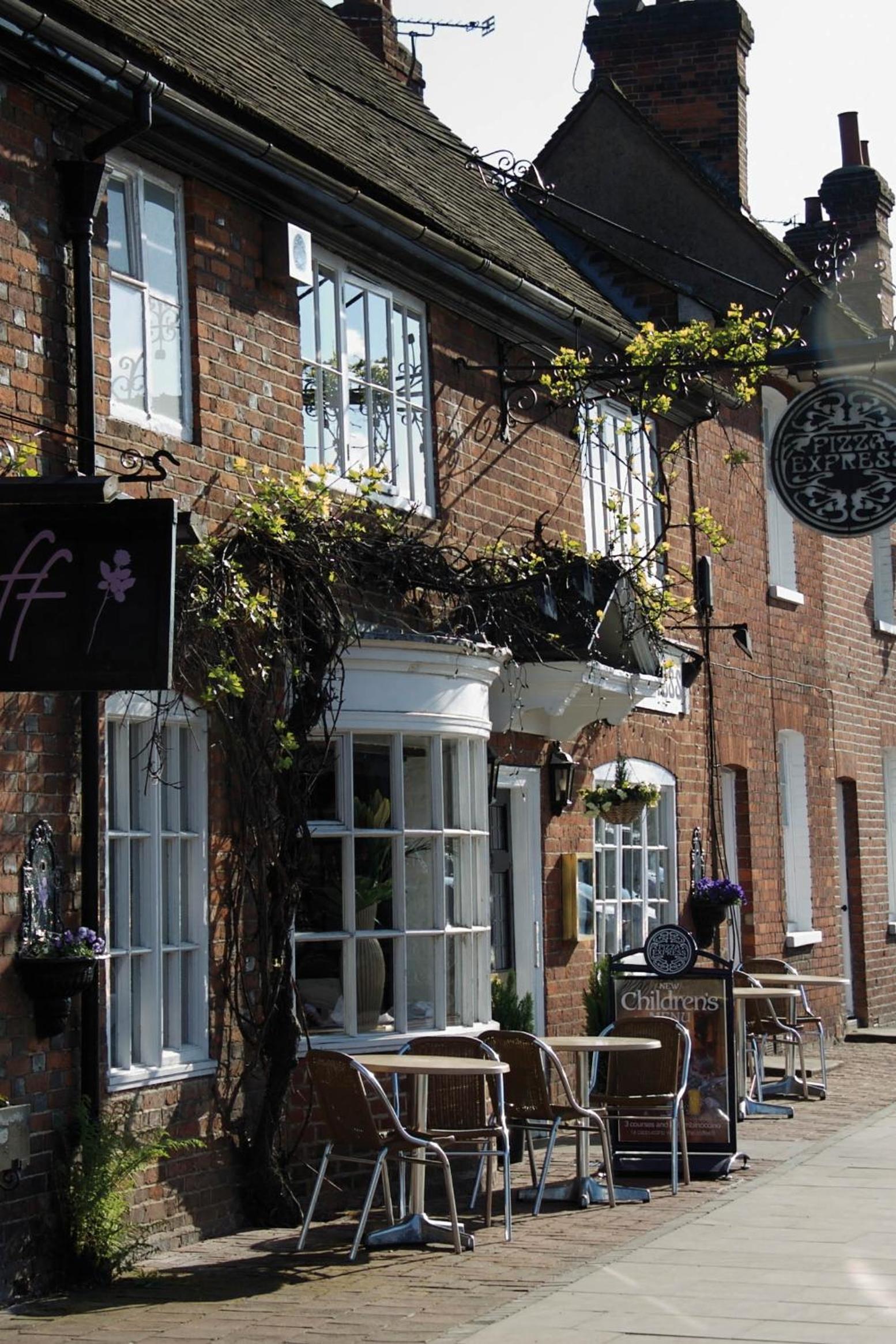 Cosy apartment in the heart of Old Town Beaconsfield