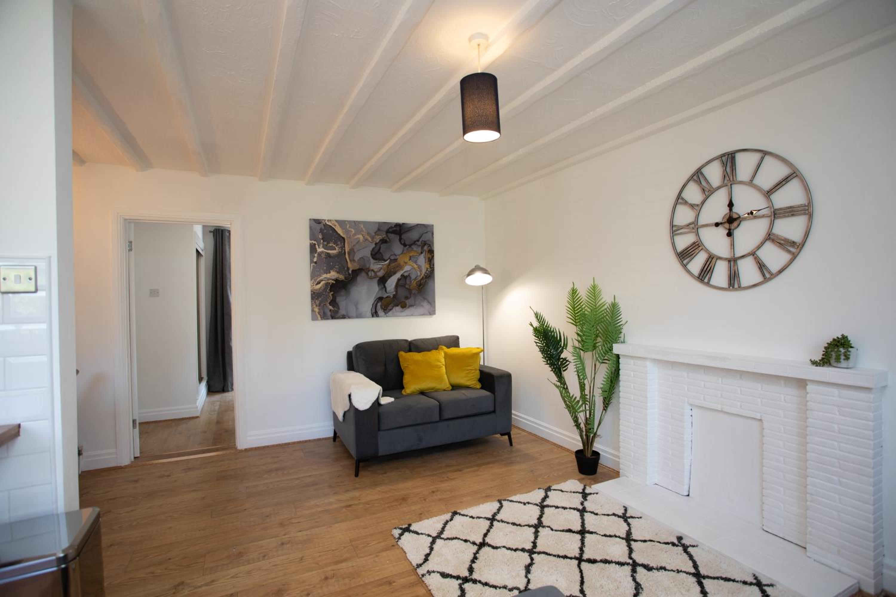 Cosy apartment in the heart of Old Town Beaconsfield