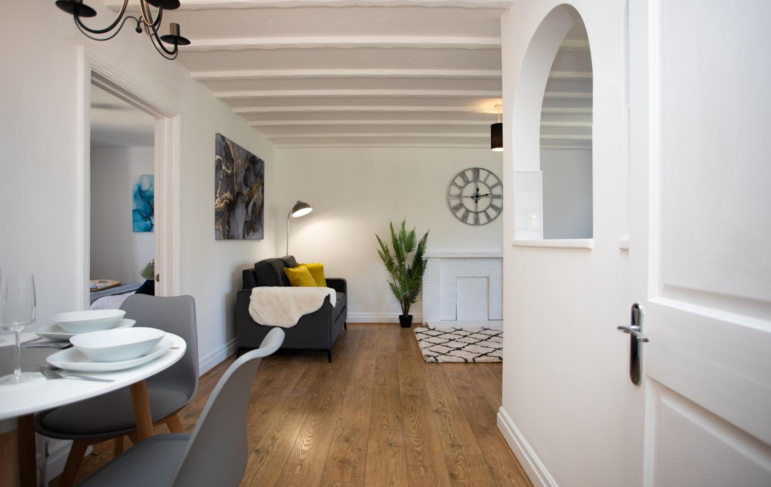 Cosy apartment in the heart of Old Town Beaconsfield