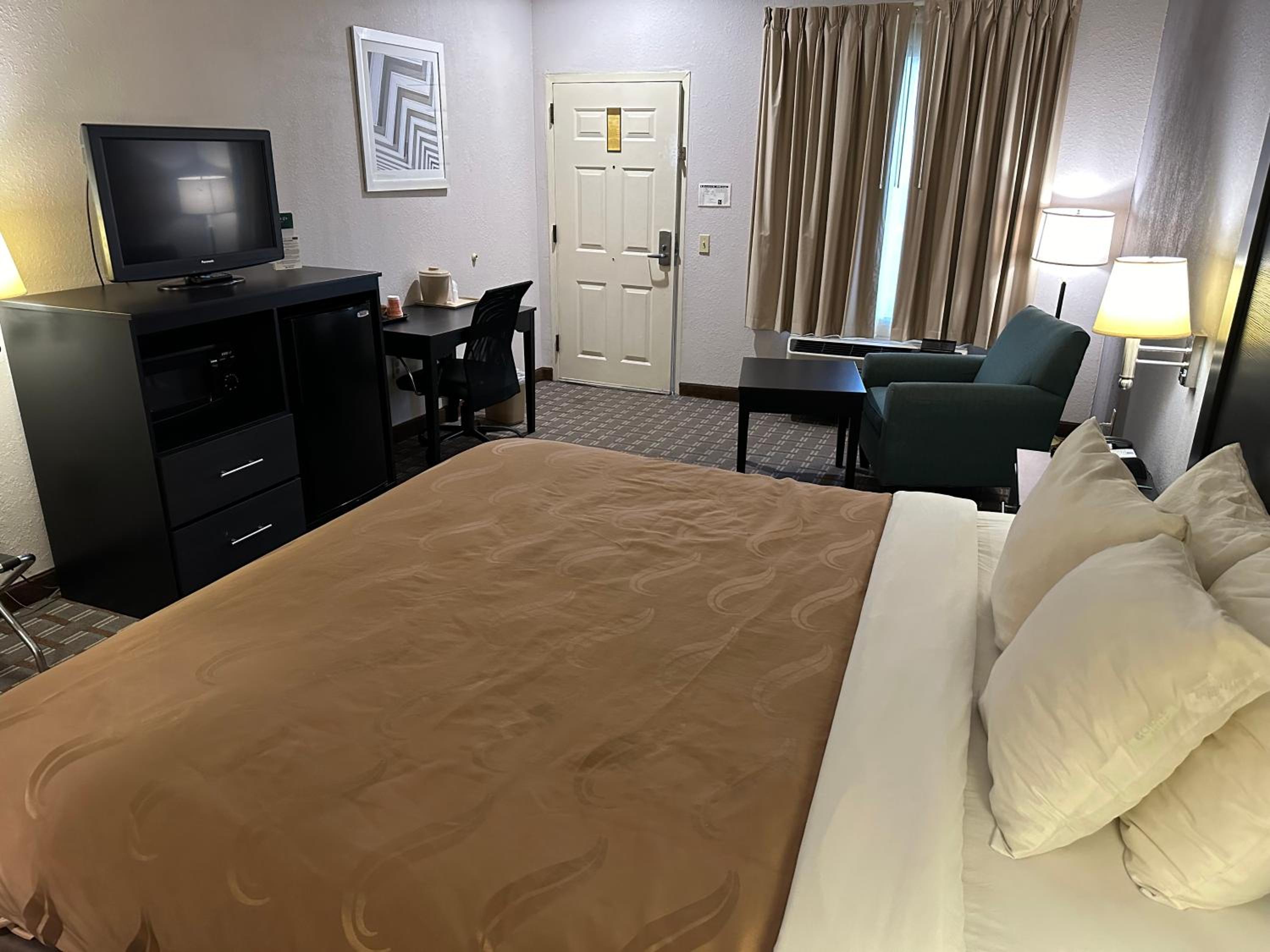 Quality Inn - Property Image 3