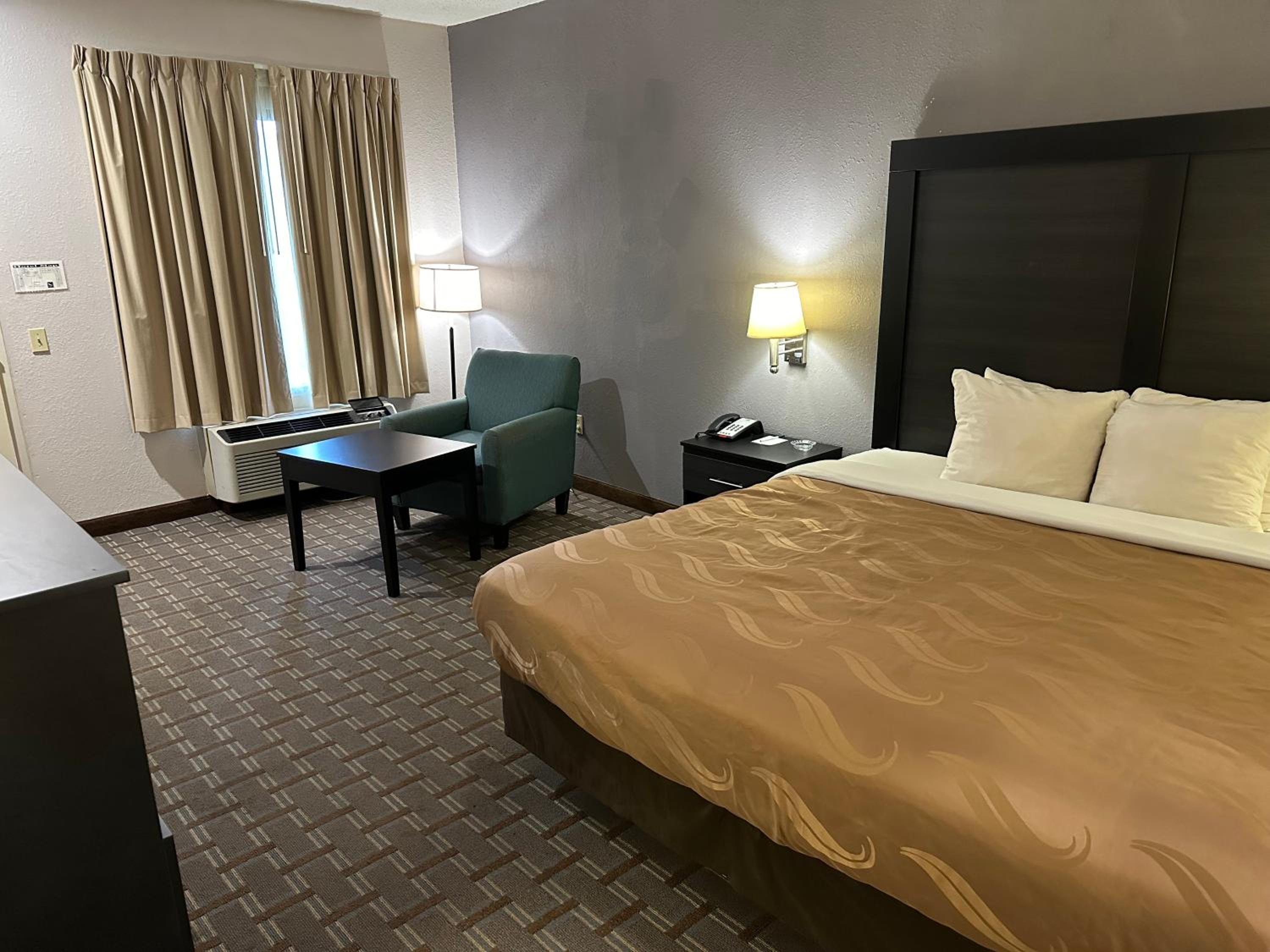 Quality Inn - Property Image 4