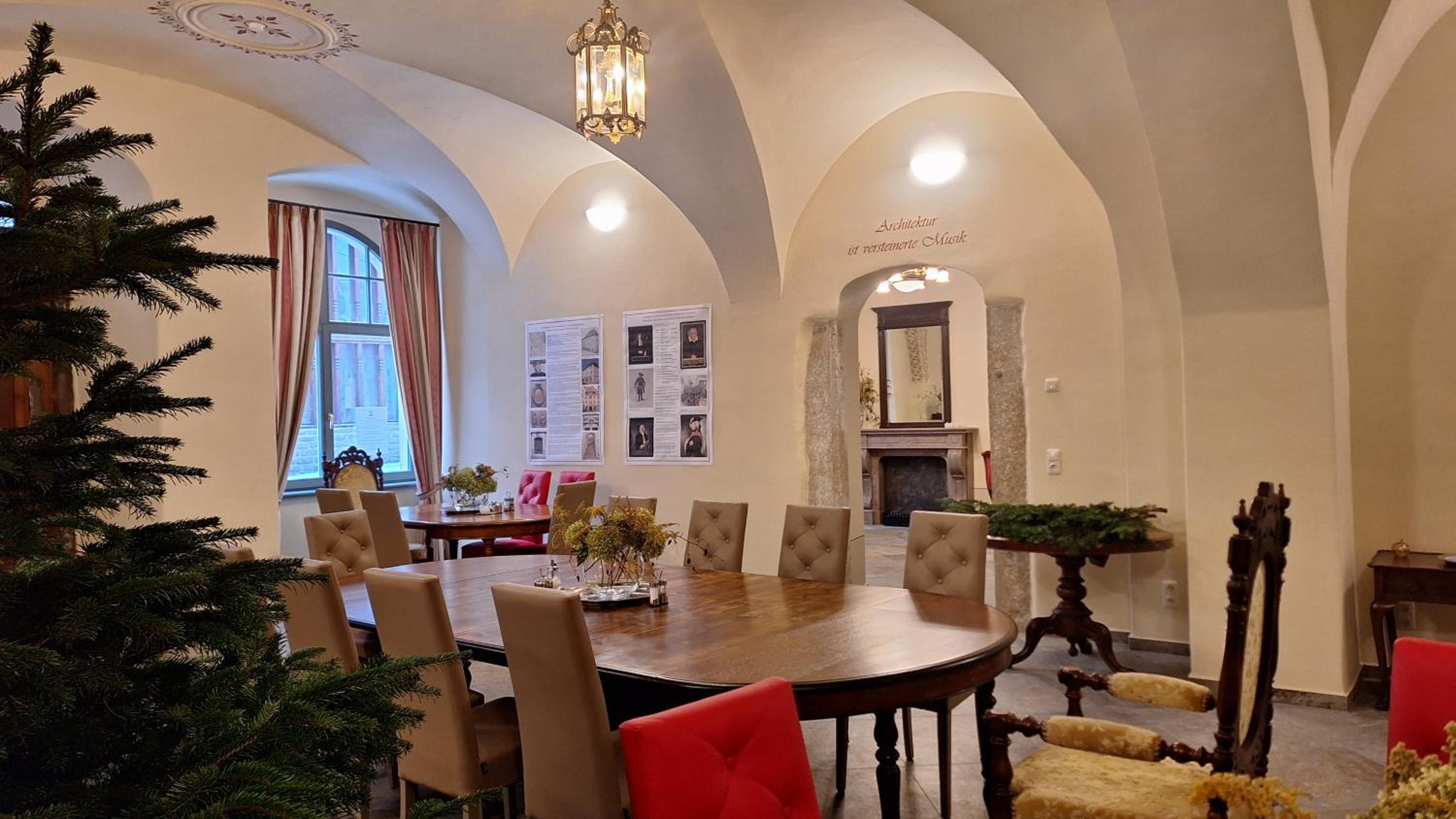 Stadtpalais Romantik-Suite 3 Zimmer maximal 6 Personen