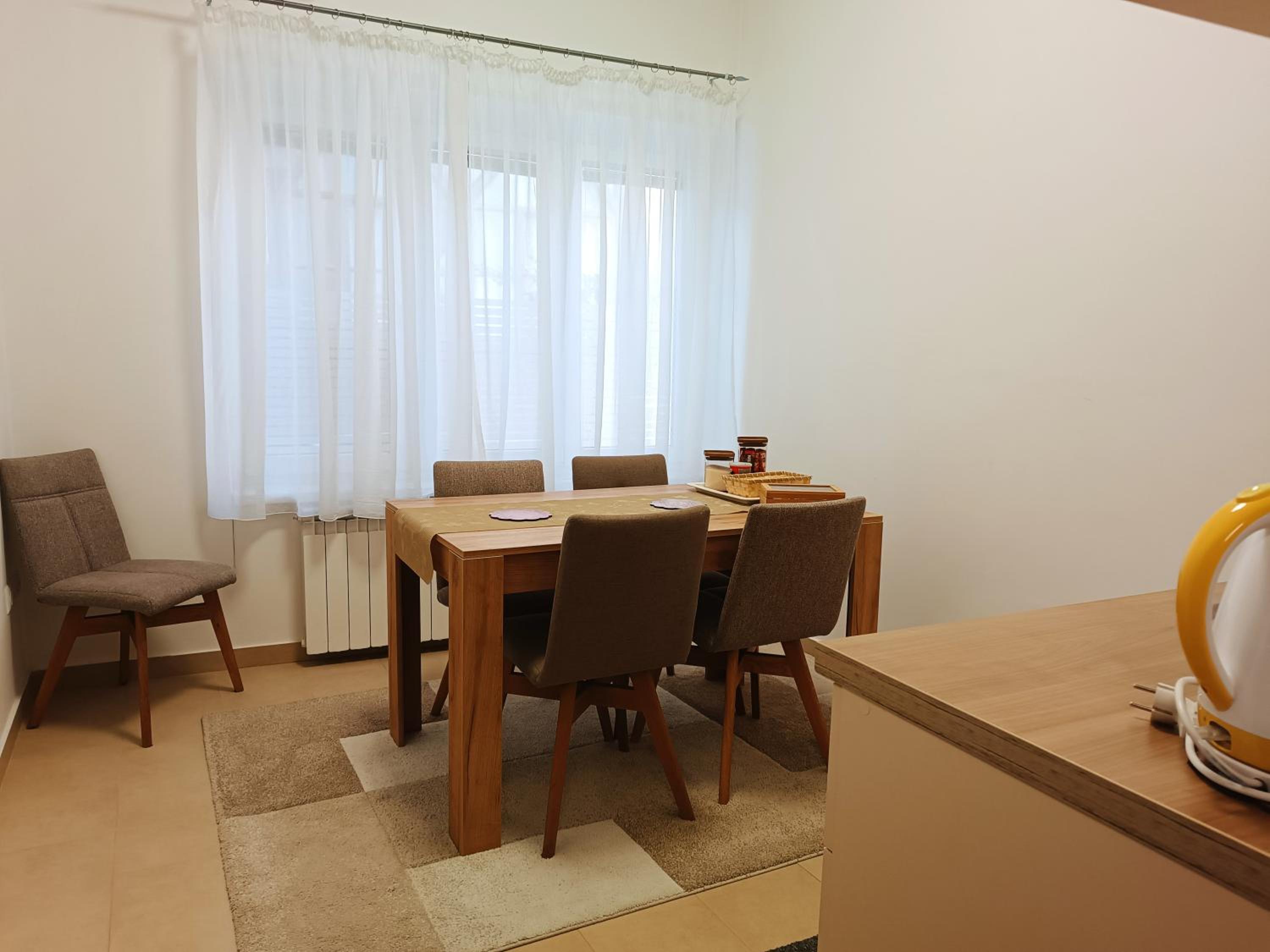 Apartman City Peace Sarajevo, 72 m2, free parking