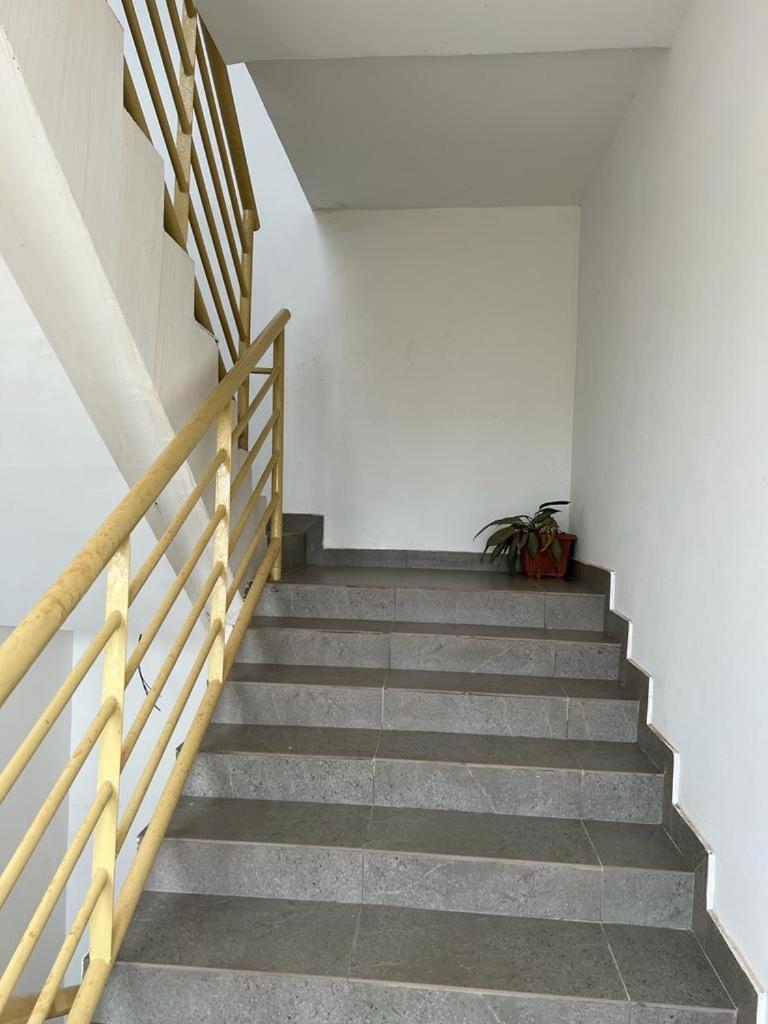 Fowaa Luxury Square view 2