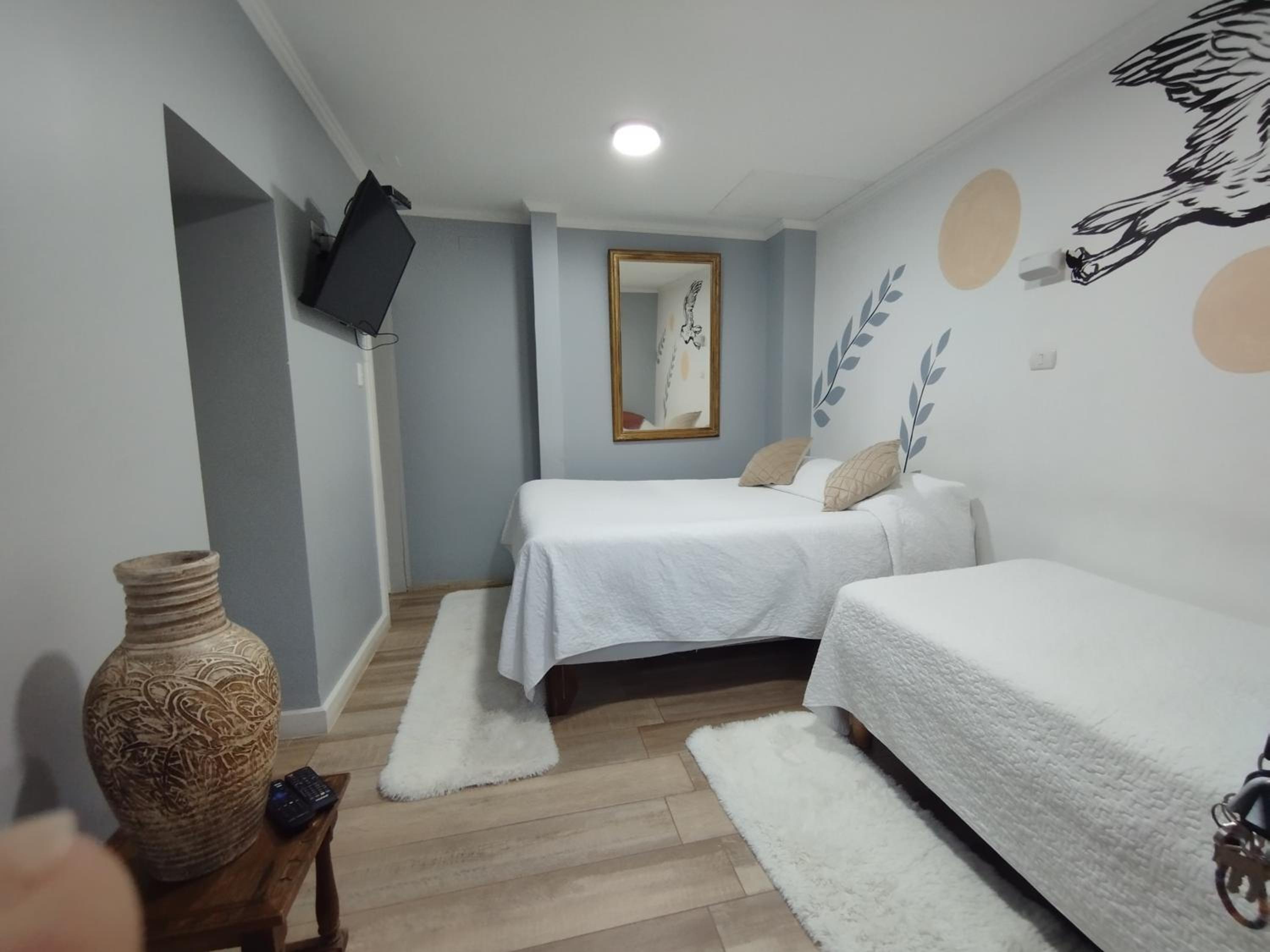 HOSTAL LA MODERNA