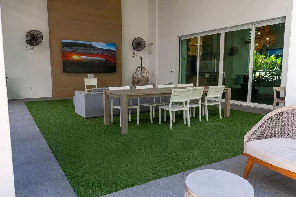 lounge