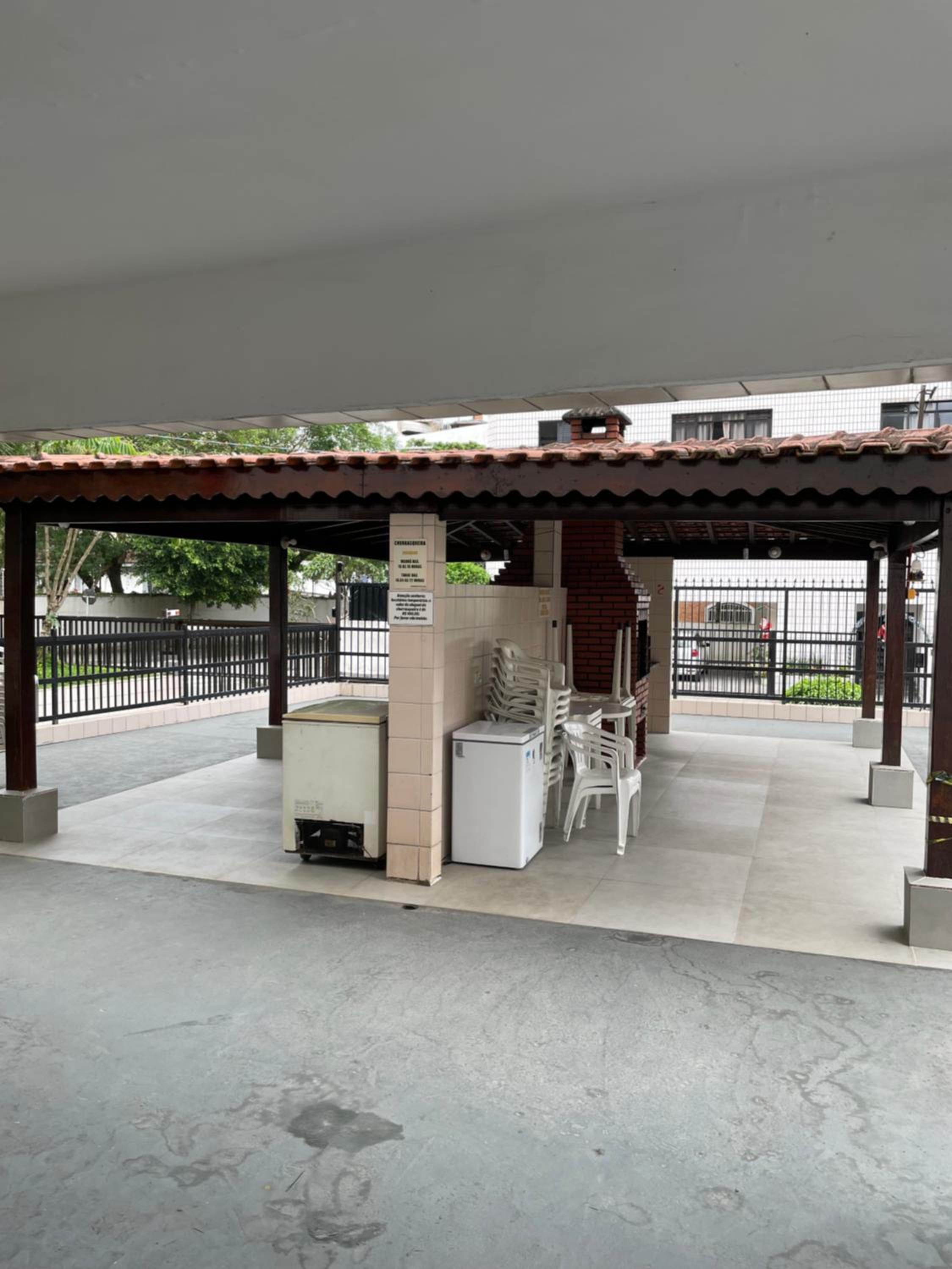 Apartamento praia da enseada 300 metros da praia