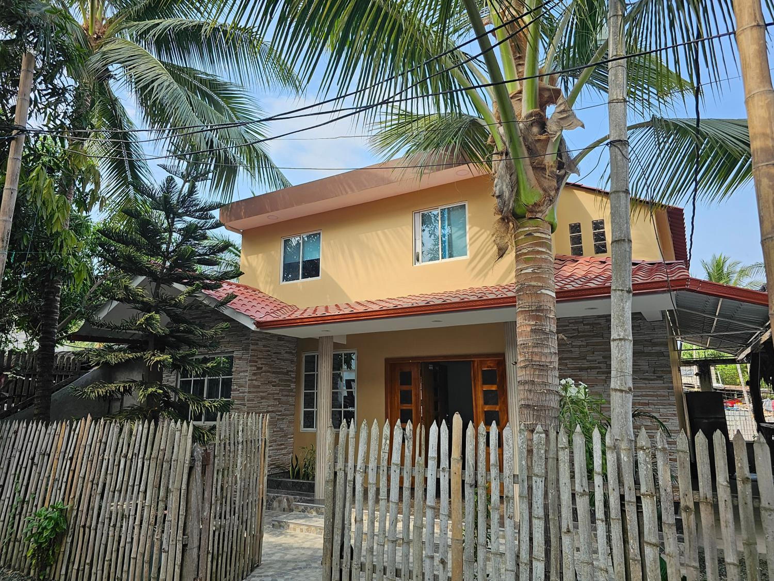 Hermosa Casa Amoblada de dos pisos, incluye cabaña km. 10.5 Vía Portoviejo Crucita Comuna Sosote view 5