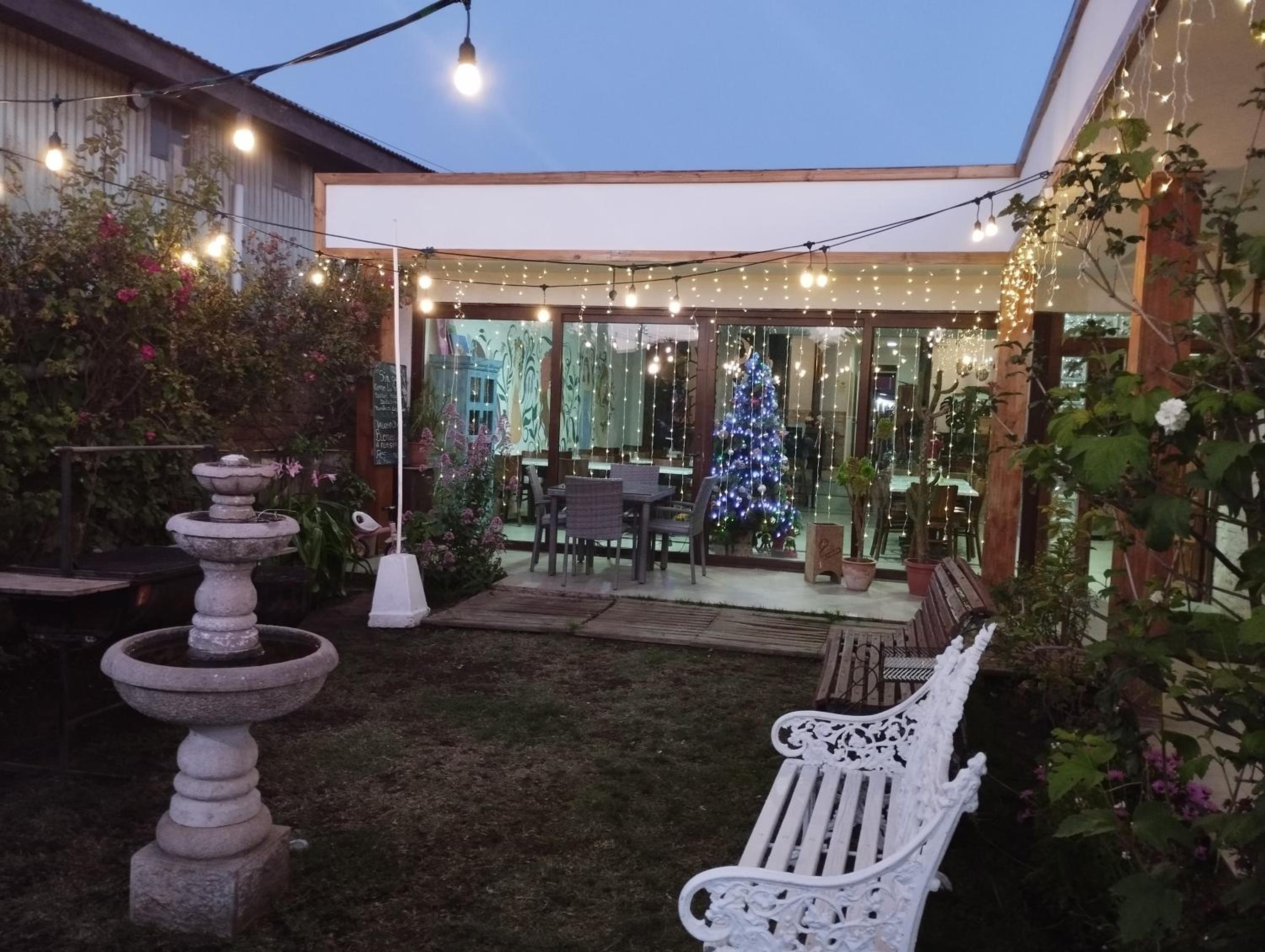 HOSTAL LA MODERNA